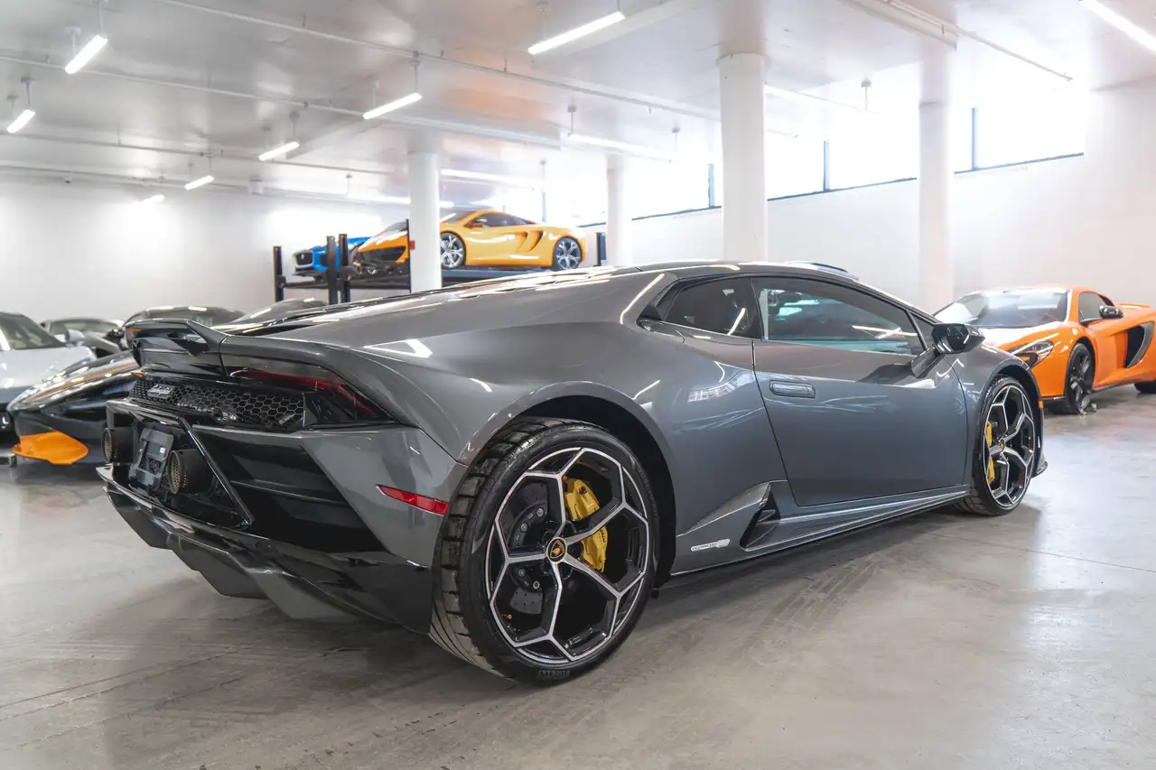 Lamborghini Huracán снимка Lamborghini Huracán