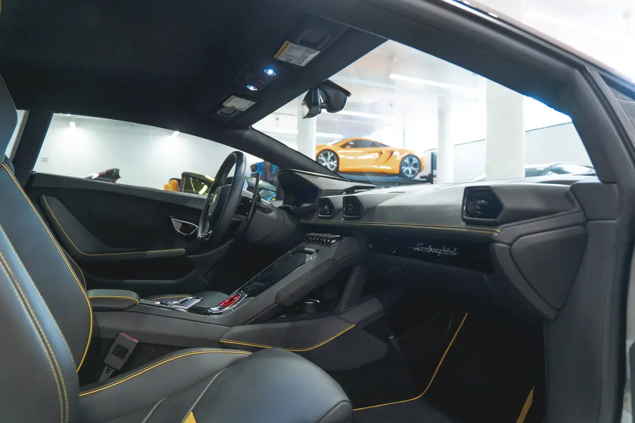 Lamborghini Huracán снимка Lamborghini Huracán