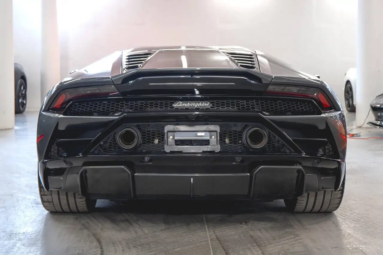 Lamborghini Huracán снимка Lamborghini Huracán