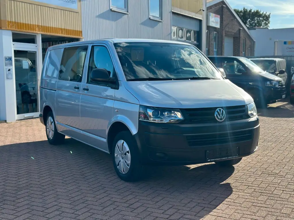 Volkswagen T5 California 2015 из Европы — купить под ключ