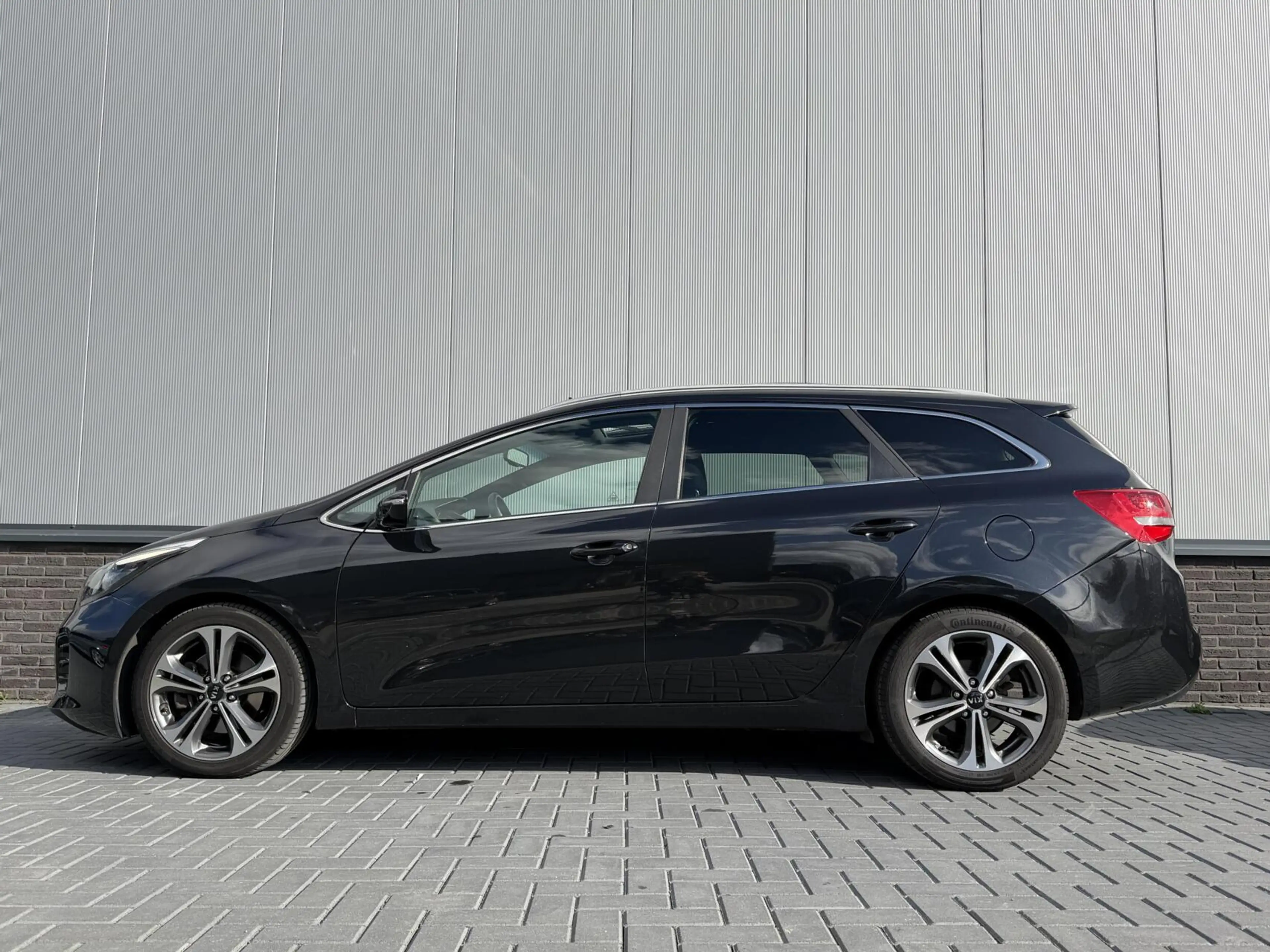 Kia Ceed SW / cee'd SW Sportswagon 1.0 T-GDi GT-Plusline — photo 5