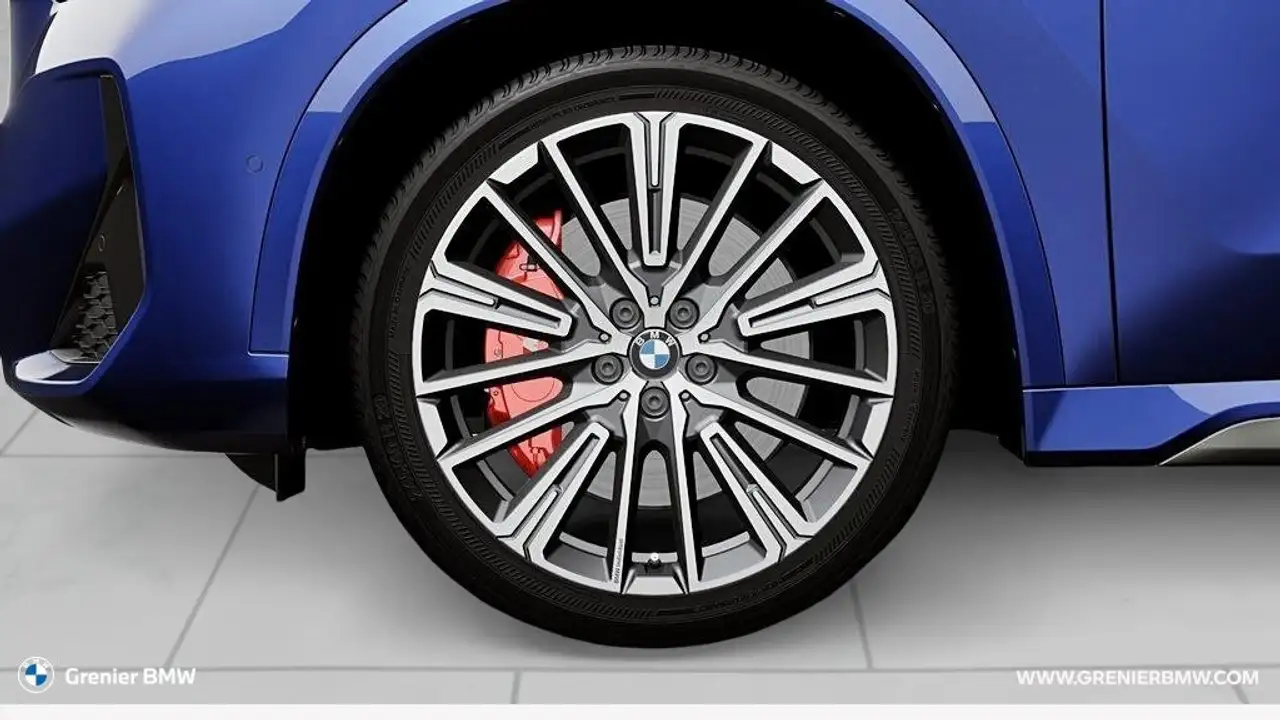 BMW X1 снимка BMW X1