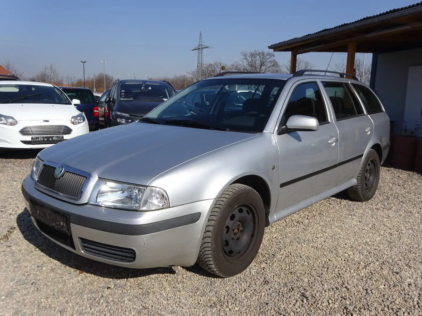 Skoda Octavia 1.6 Combi Tour Silber - 1