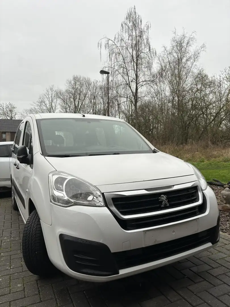 Peugeot Partner Tepee 1.6 BlueHDi 100ch S&S BVM5 Outdoor Wit - 2