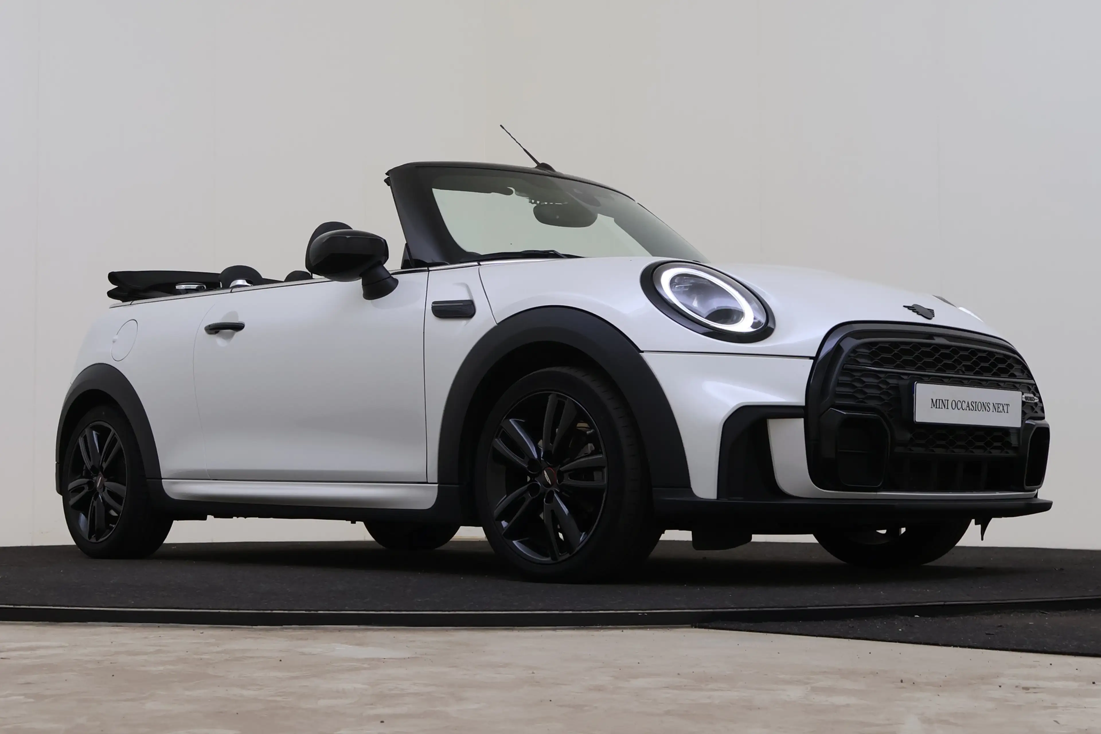 MINI John Cooper Works Cabrio JCW Automaat / Sportstoelen / Achteruitrijcamera / — photo 10