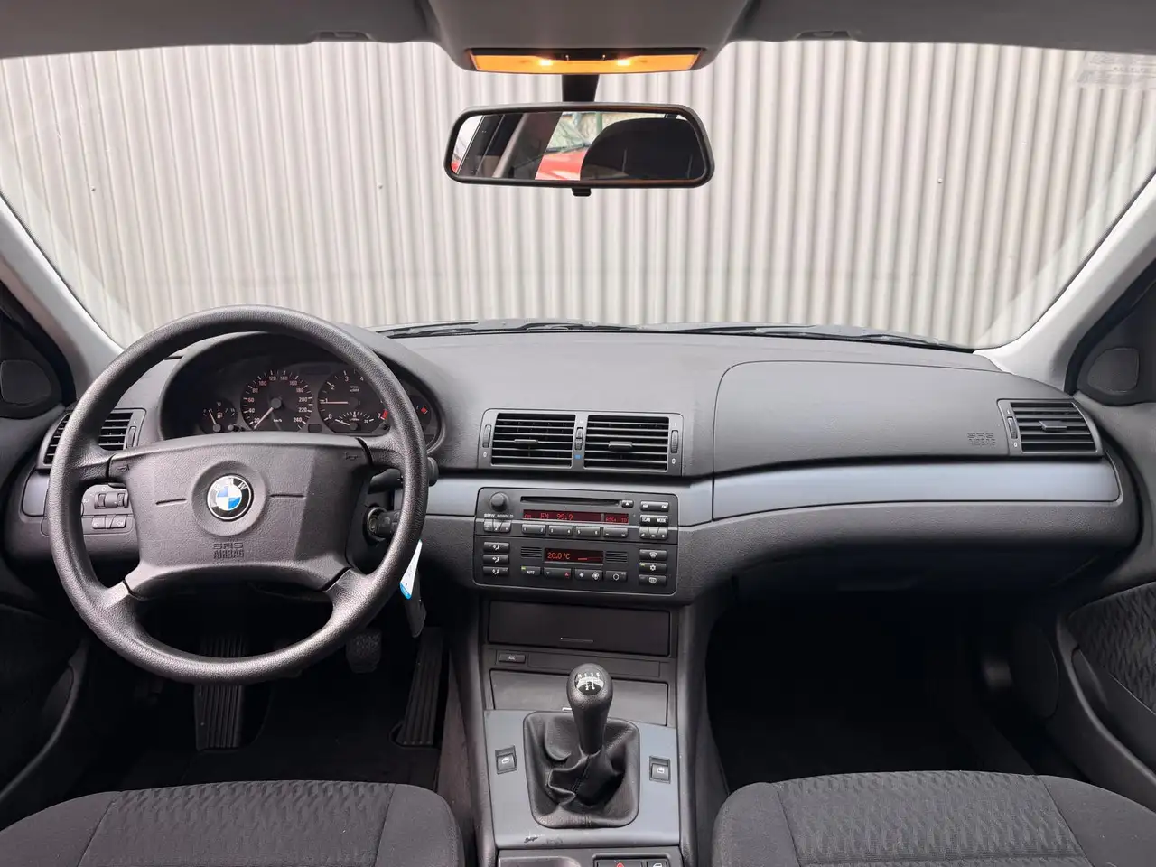 BMW 318 3-serie 318i Volledig onderhouden zeer nette condi, foto 3