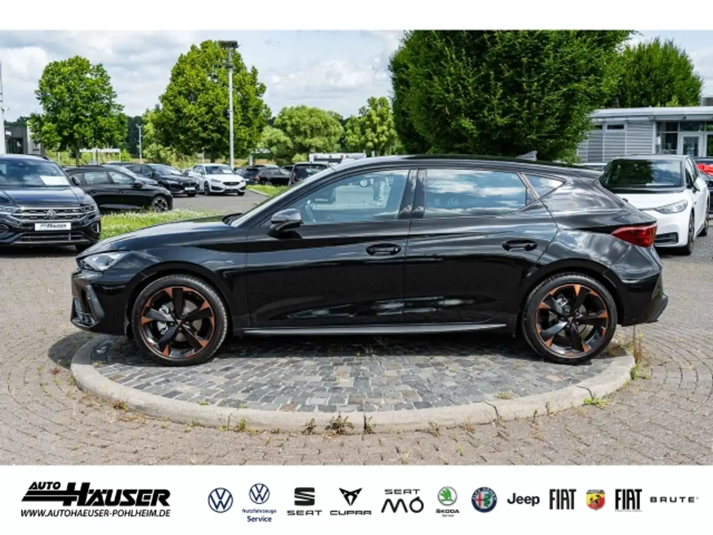 CUPRA Leon 1.5 eTSI DSG NAVI KAMERA MATRIX-LED ACC PDC Schwarz - 2