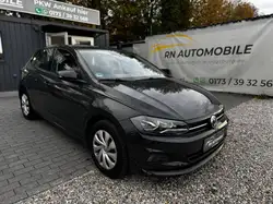 Volkswagen Polo NAVI PDC TEMPOMAT 1. HAND