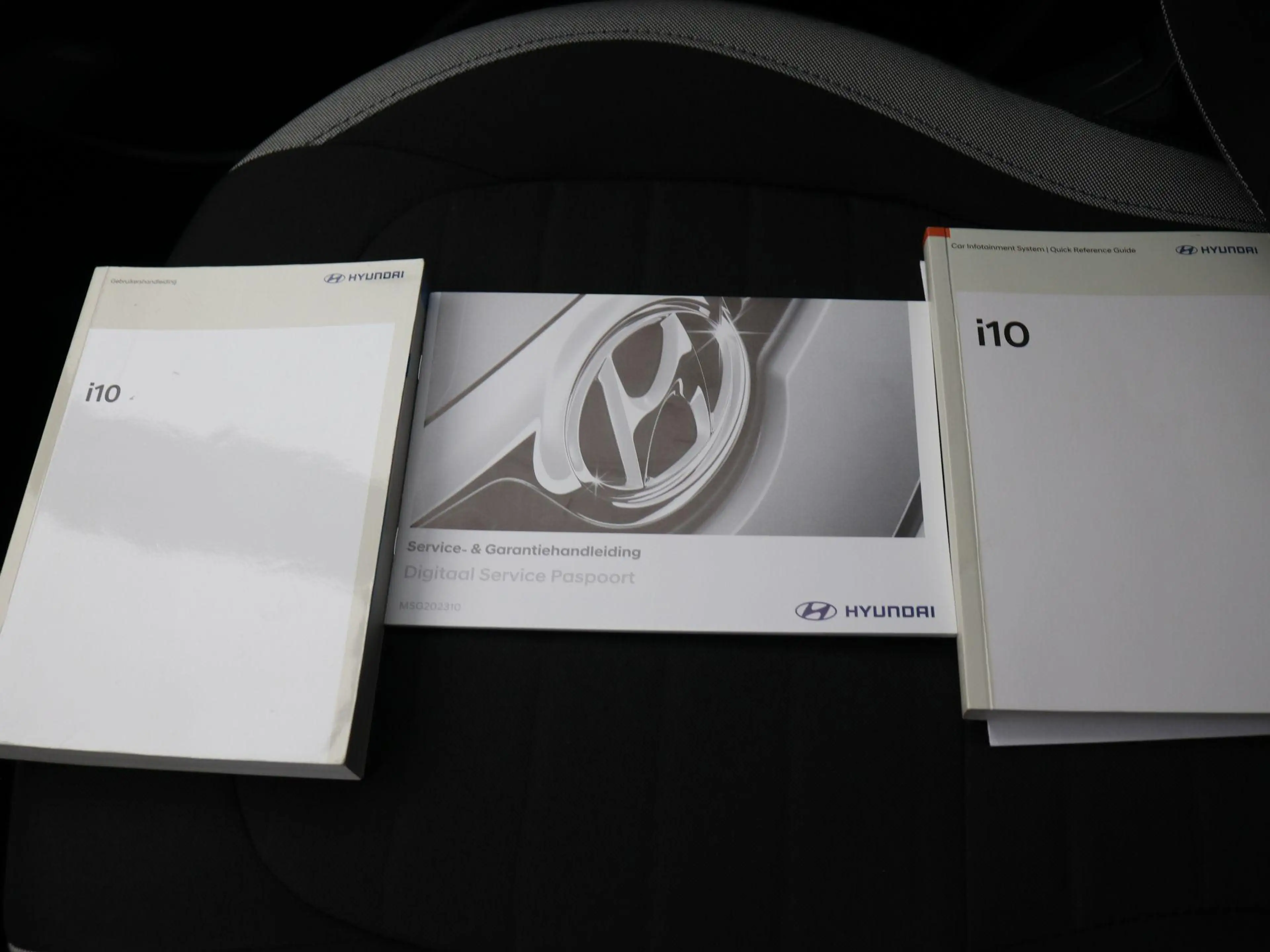 Hyundai i10 1.0 Comfort / Cruise / Airco / Apple Carplay & And — photo 32