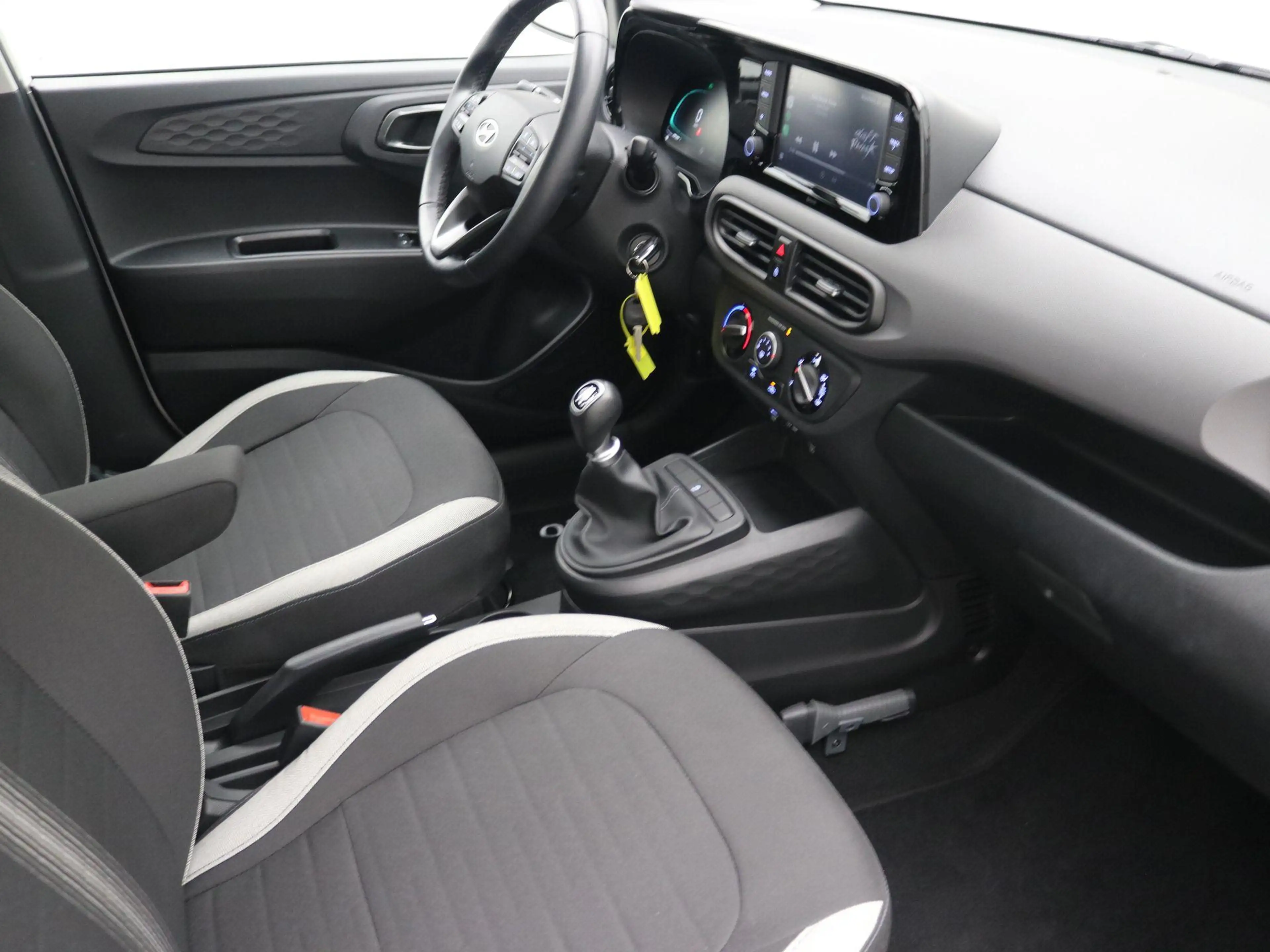 Hyundai i10 1.0 Comfort / Cruise / Airco / Apple Carplay & And — photo 34