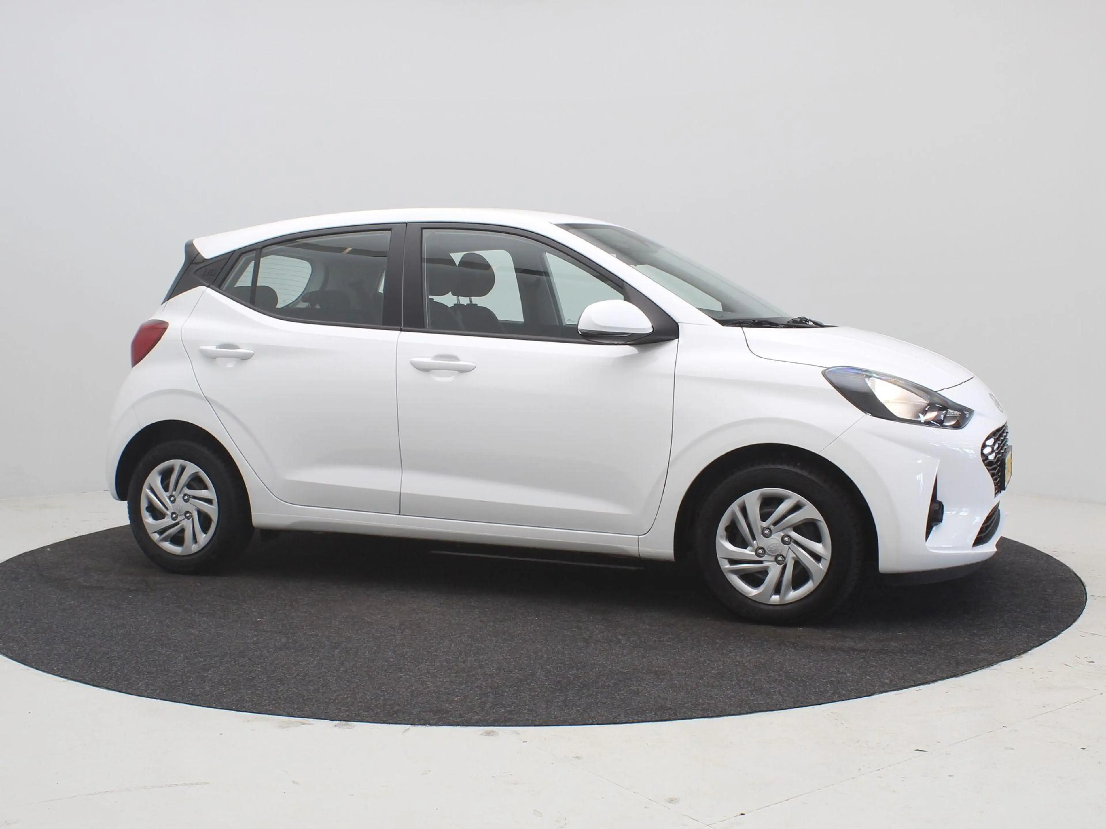 Hyundai i10 1.0 Comfort / Cruise / Airco / Apple Carplay & And — photo 12