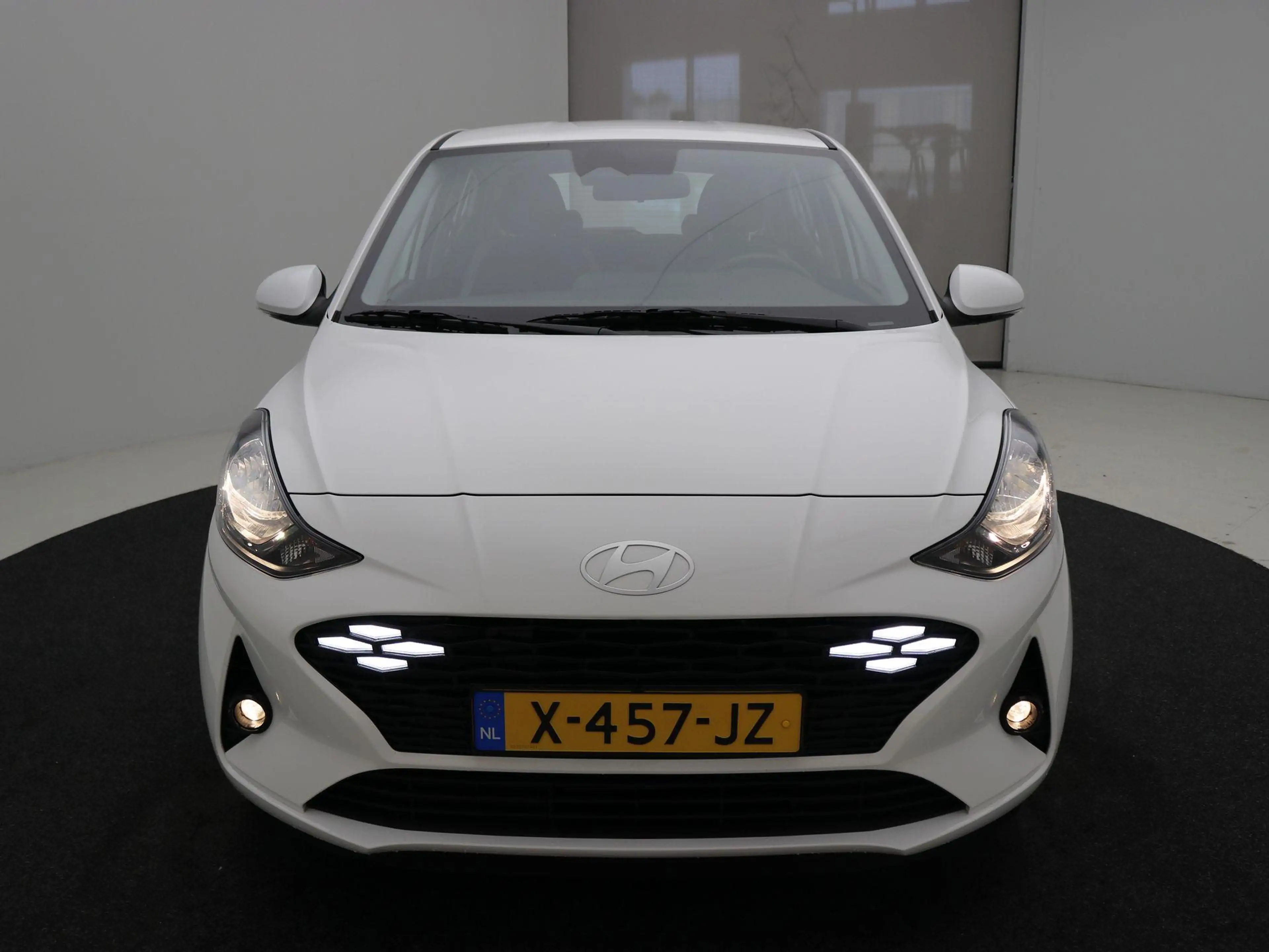 Hyundai i10 1.0 Comfort / Cruise / Airco / Apple Carplay & And — photo 33