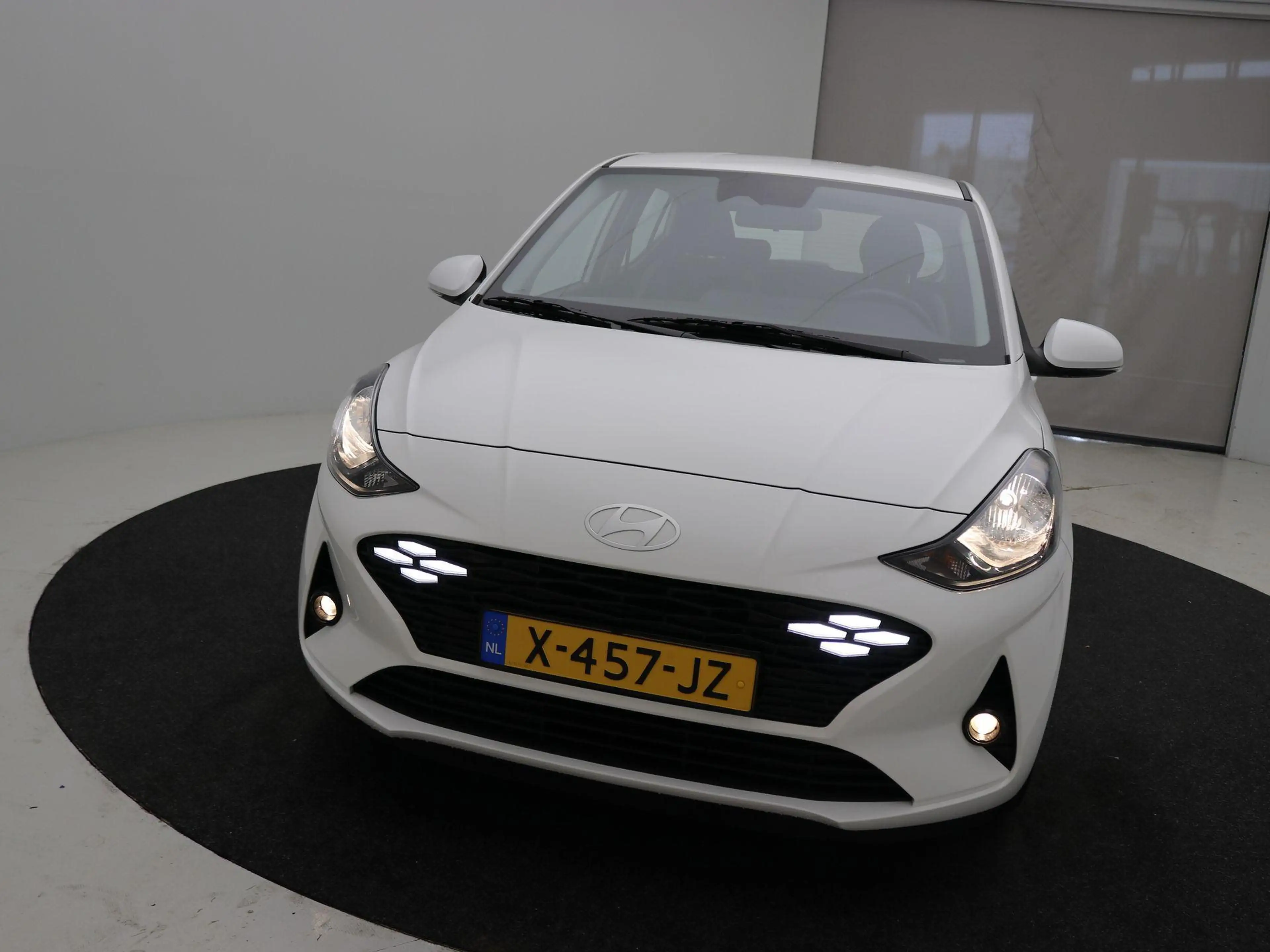 Hyundai i10 1.0 Comfort / Cruise / Airco / Apple Carplay & And — photo 17
