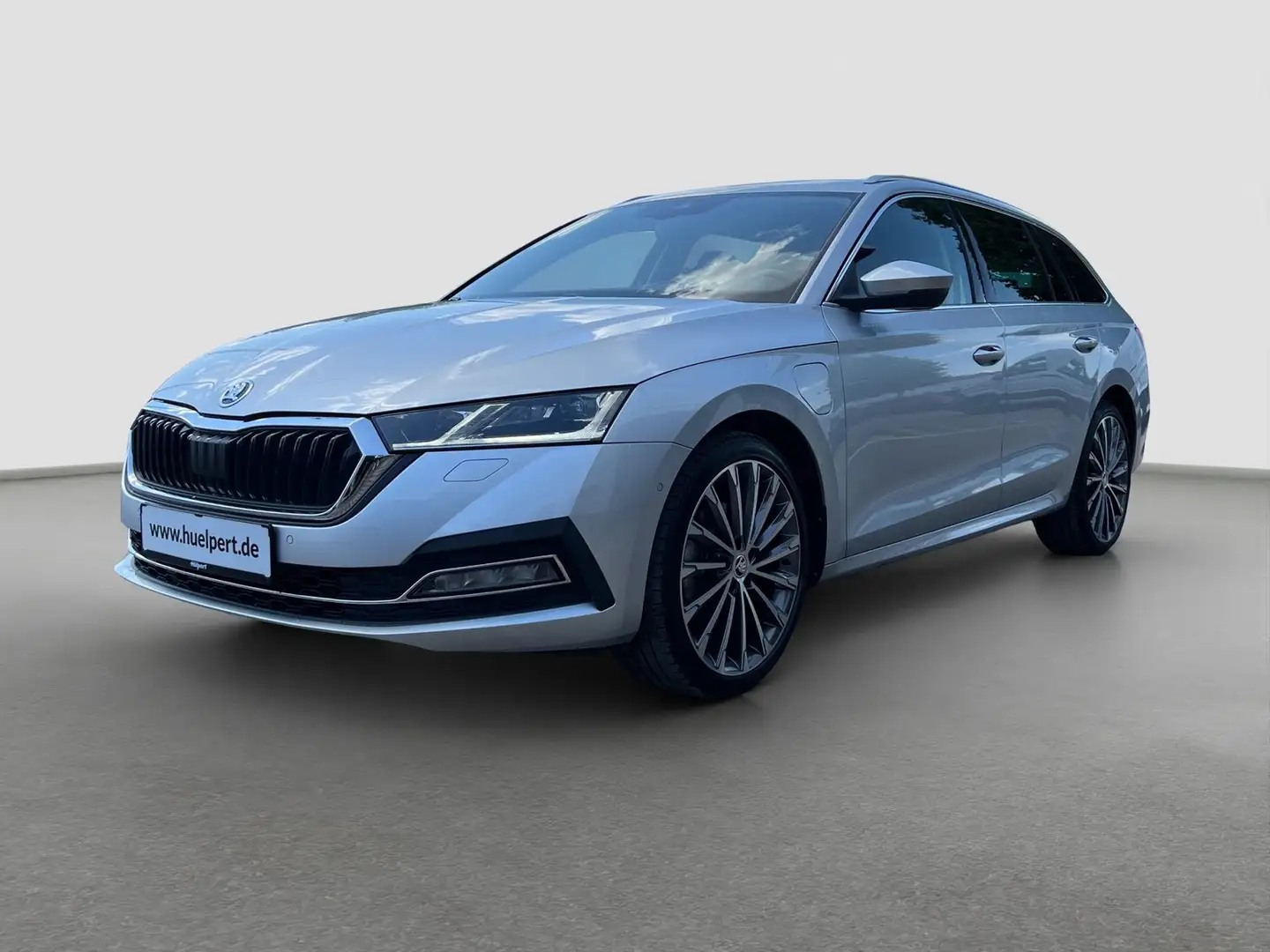 Skoda Octavia Combi 1.4 iV STYLE LEDER CAM ACC LM19 Срібний - 2