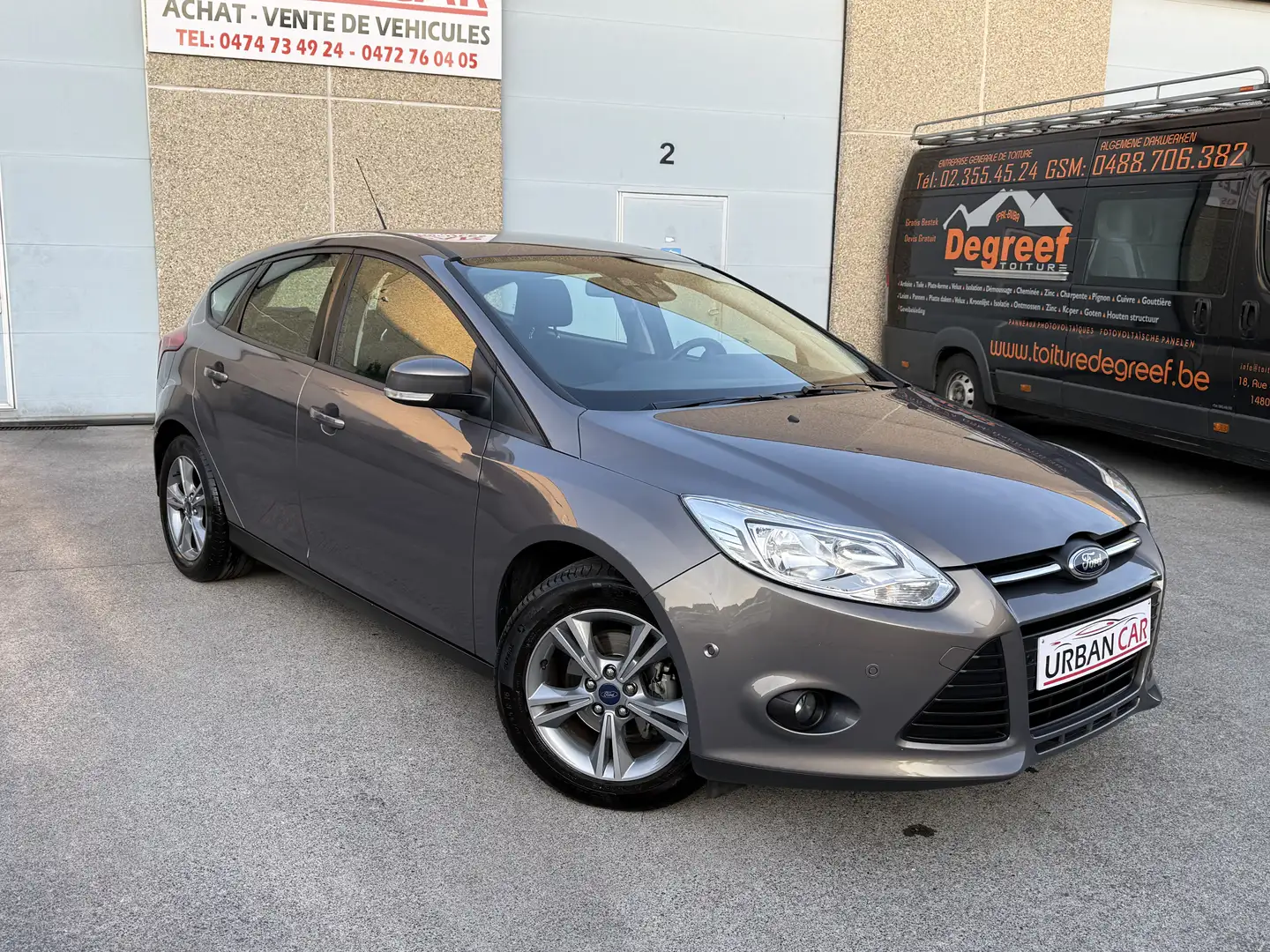 Ford Focus 1.0 EcoBoost ETAT SHOWROOM Grijs - 2