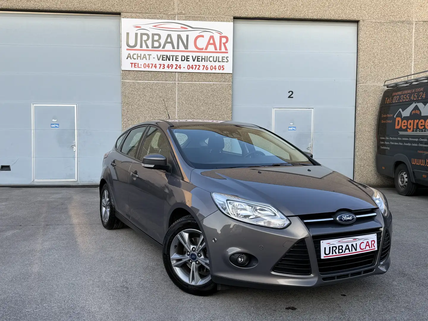 Ford Focus 1.0 EcoBoost ETAT SHOWROOM Grijs - 1