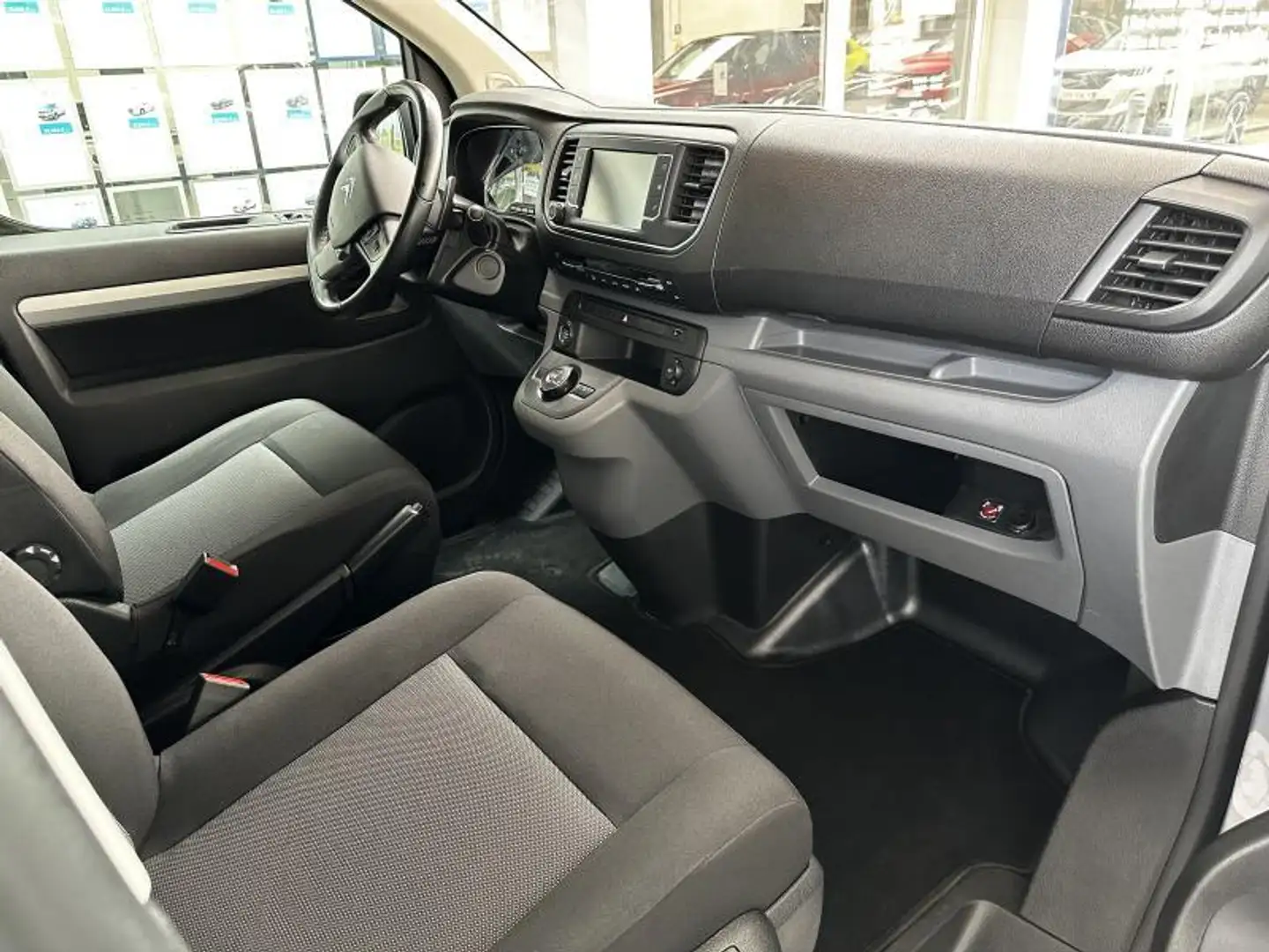 Citroen Jumpy Doublecab 2 HDI 180cv EAT8 Gris - 2