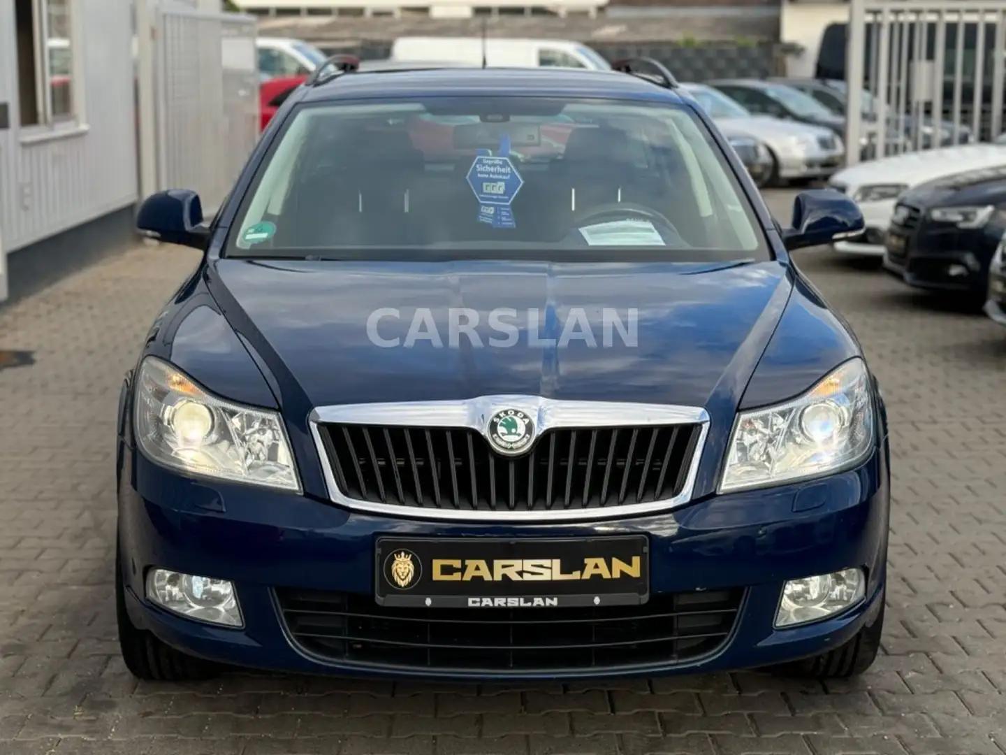 Skoda Octavia TDI DSG FAMILY NAVI+XENON+PDC+SHZ+EURO 5 Blau - 2