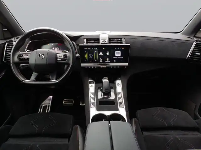 DS Automobiles DS 7 Crossback view 10