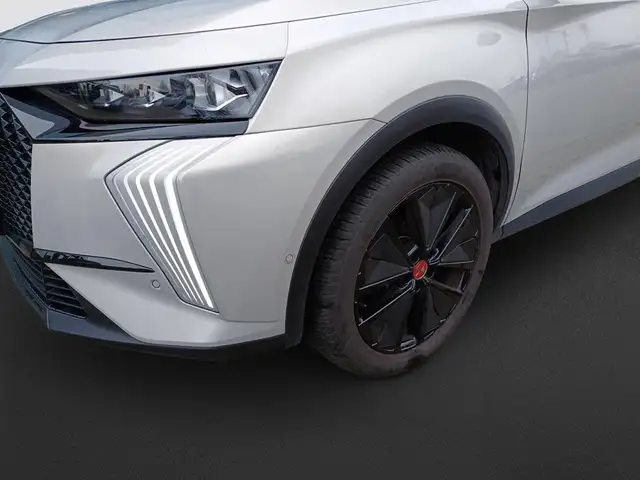 DS Automobiles DS 7 Crossback view 9
