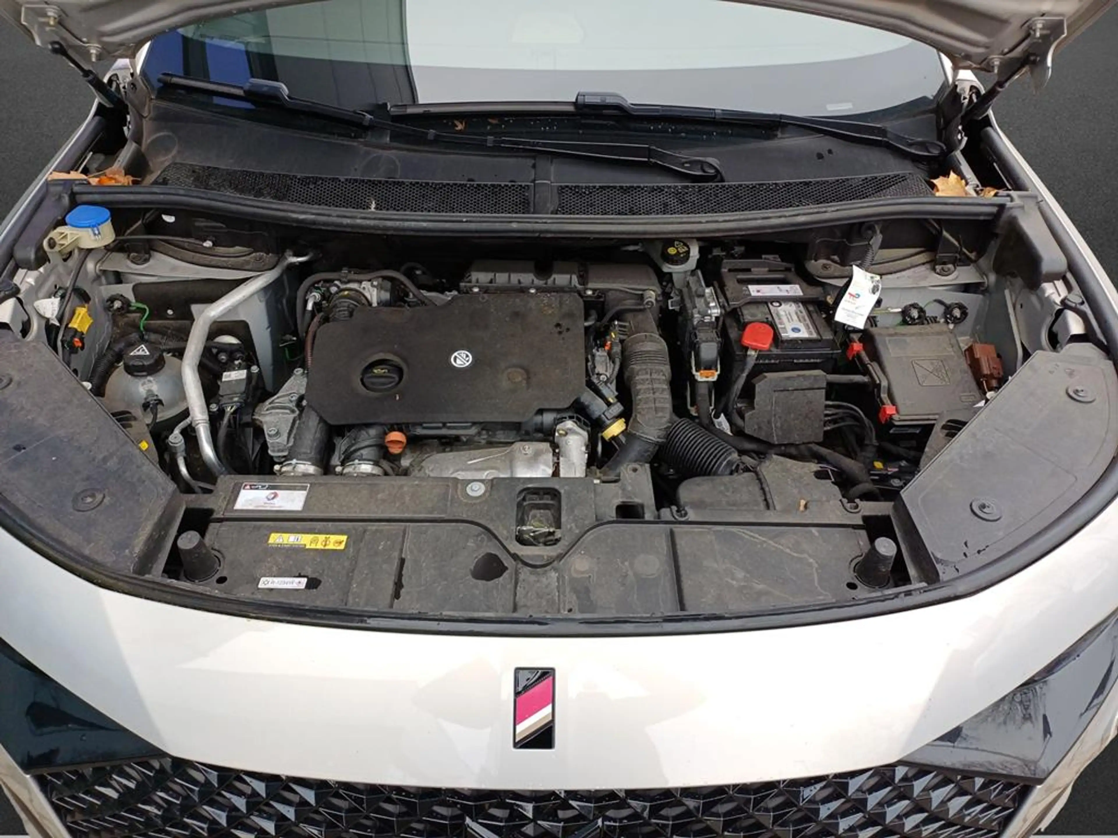 DS Automobiles DS 7 Crossback DS7 Performance Line + BlueHDi Automatik — photo 5