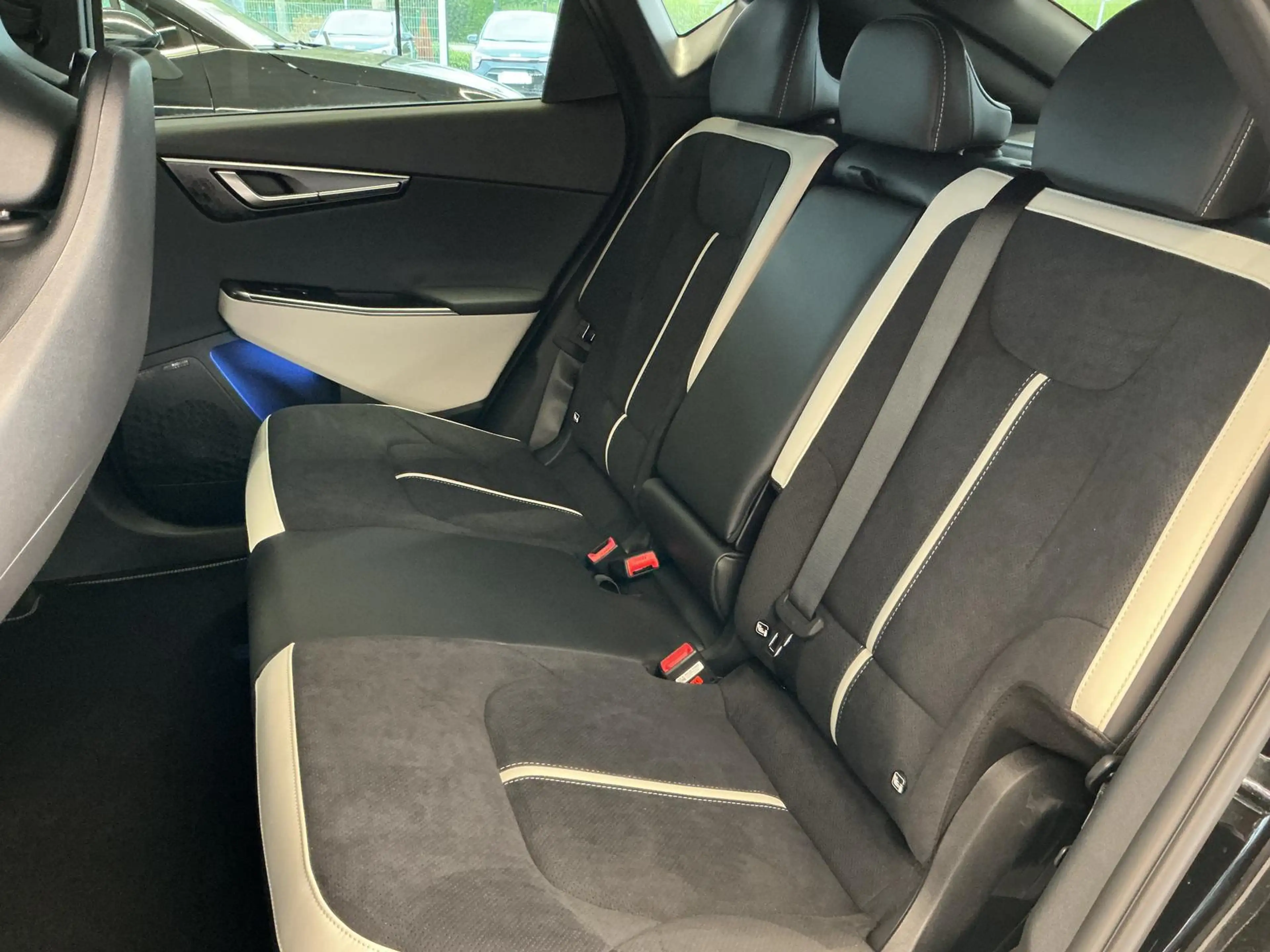 Kia EV6 GT-Line 4WD DESIGN/SOUND/DRIVEWISE/TECHN — photo 6