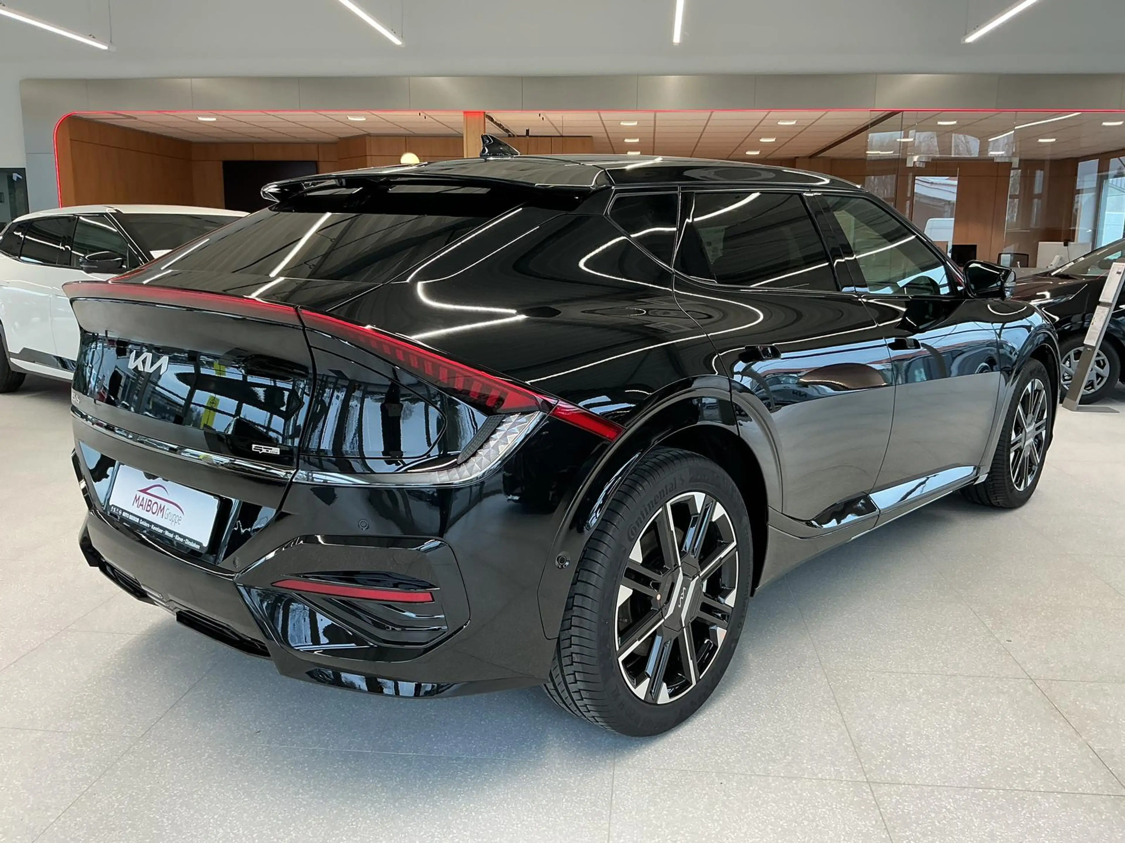 Kia EV6 GT-Line 4WD DESIGN/SOUND/DRIVEWISE/TECHN — photo 4