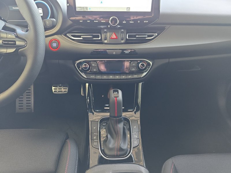 Hyundai i30 Kombi N-Line 1.6 T-GDI 7DCT Keyless/LED/Navi/Winte — photo 12