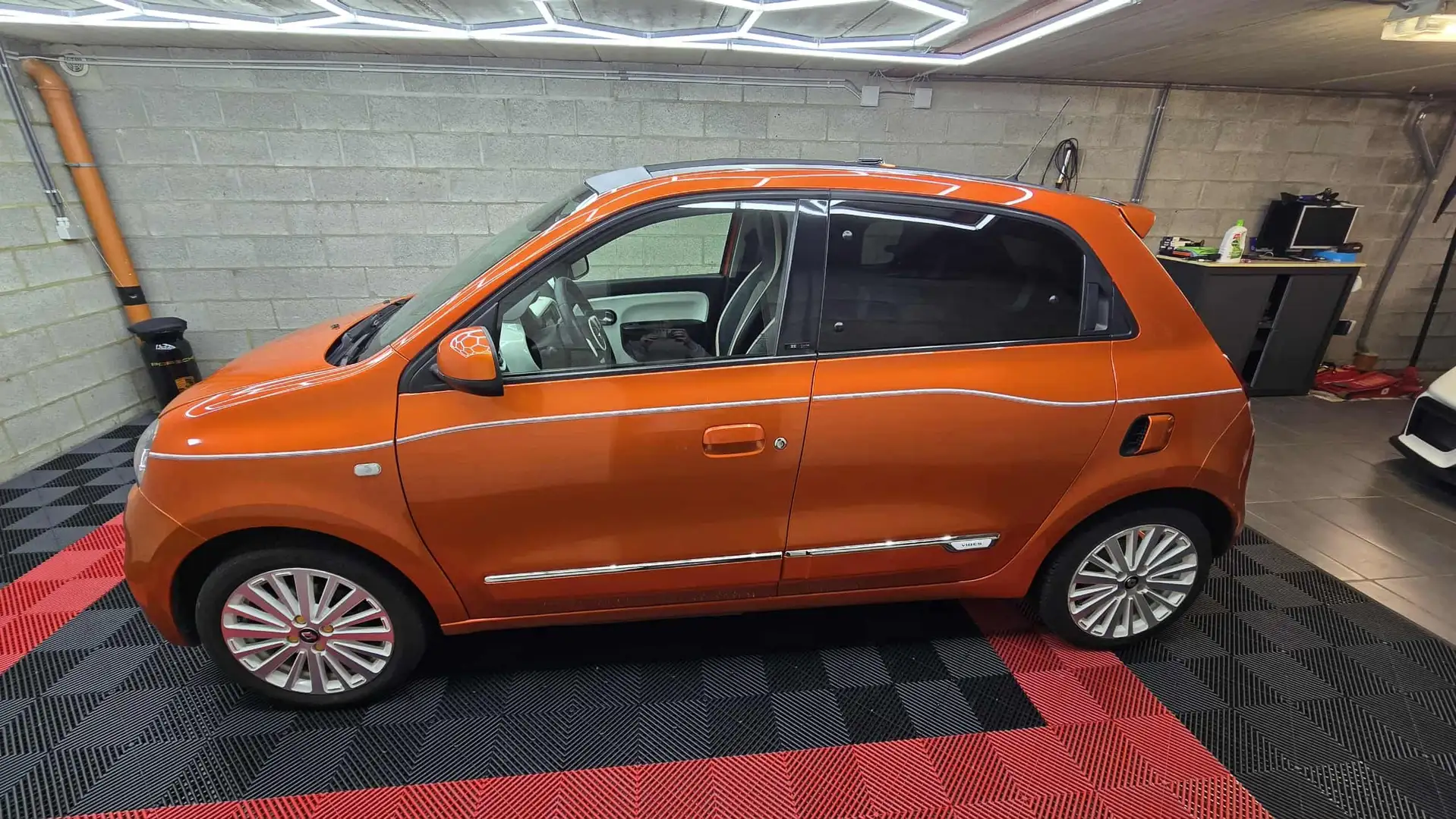 Renault Twingo e-Twingo 24 kWh R80 Vibes Orange - 1