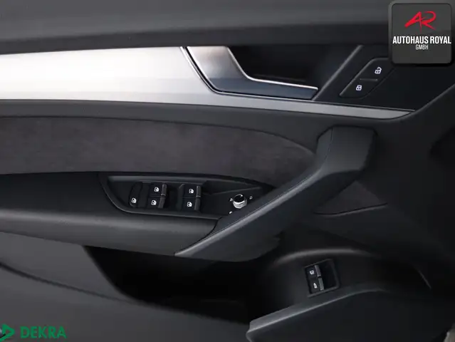 Audi Q5 view 15