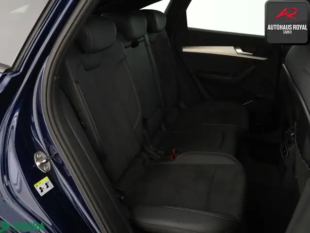 Audi Q5 view 13