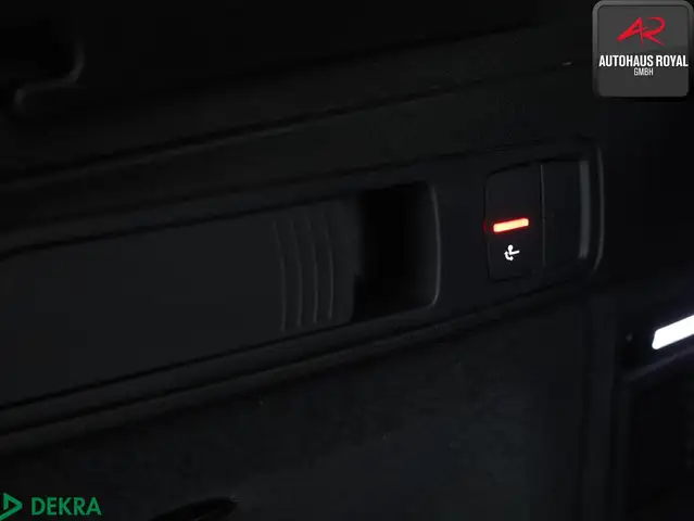 Audi Q5 view 24