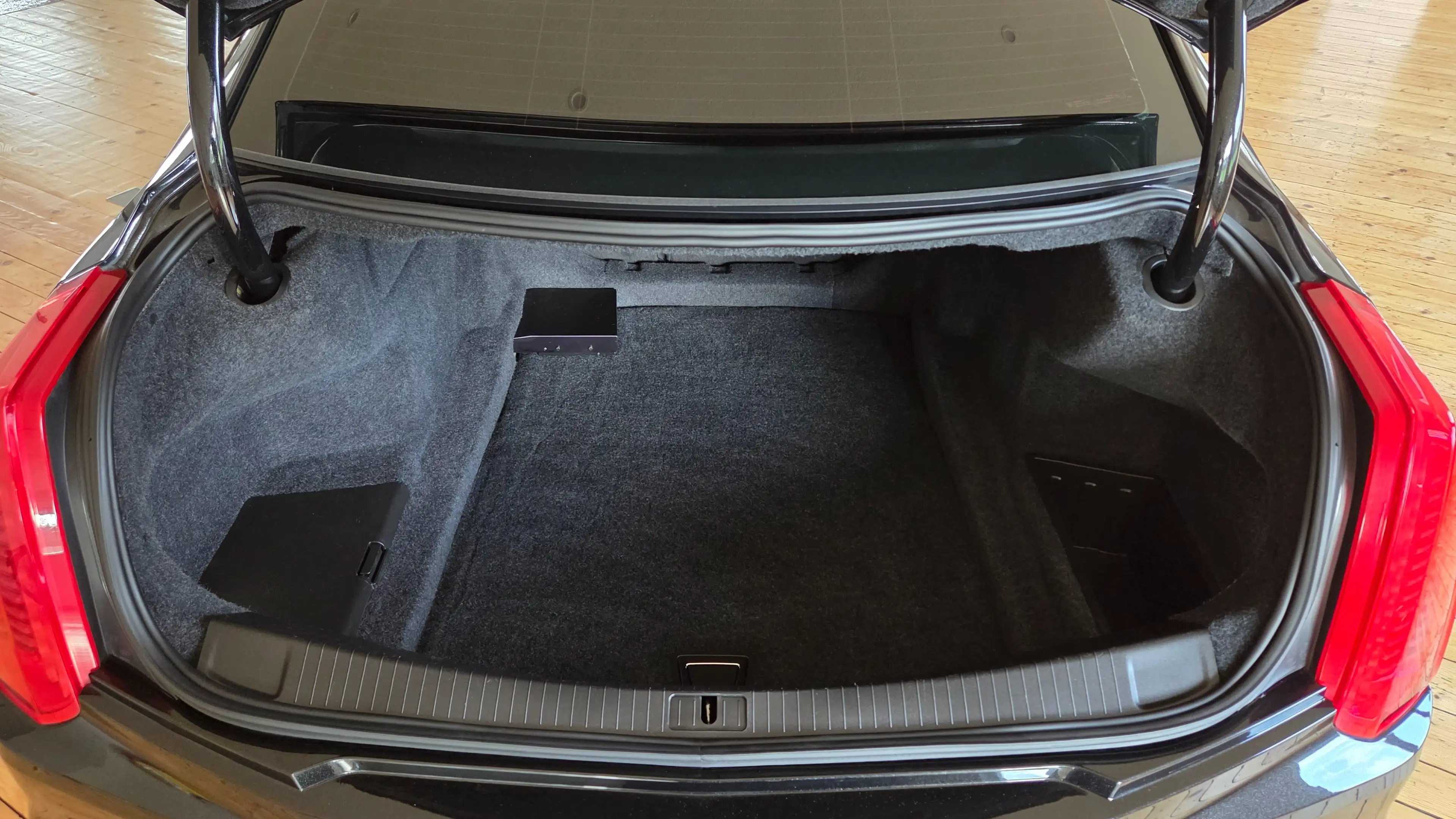 Cadillac CTS 2.0 Turbo *Japan-Import* Getriebe ruckelt — photo 3