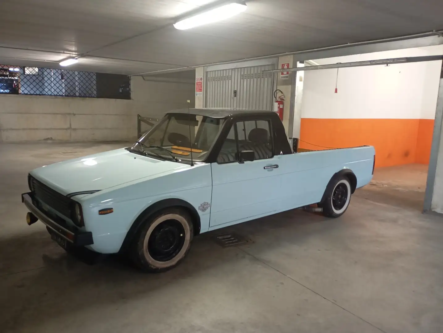 Volkswagen Caddy - 1
