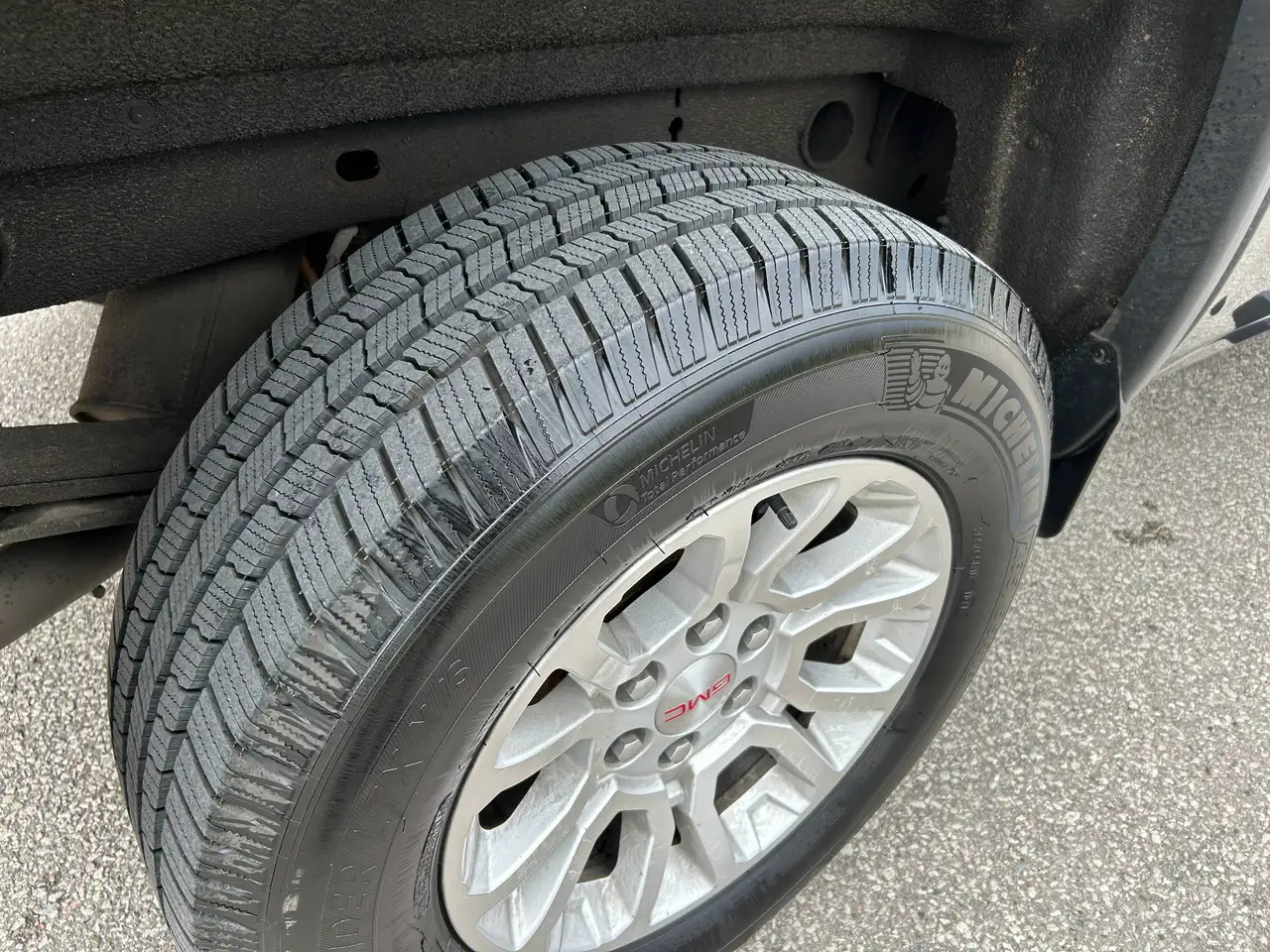 GMC Sierra 1500 photo GMC Sierra 1500