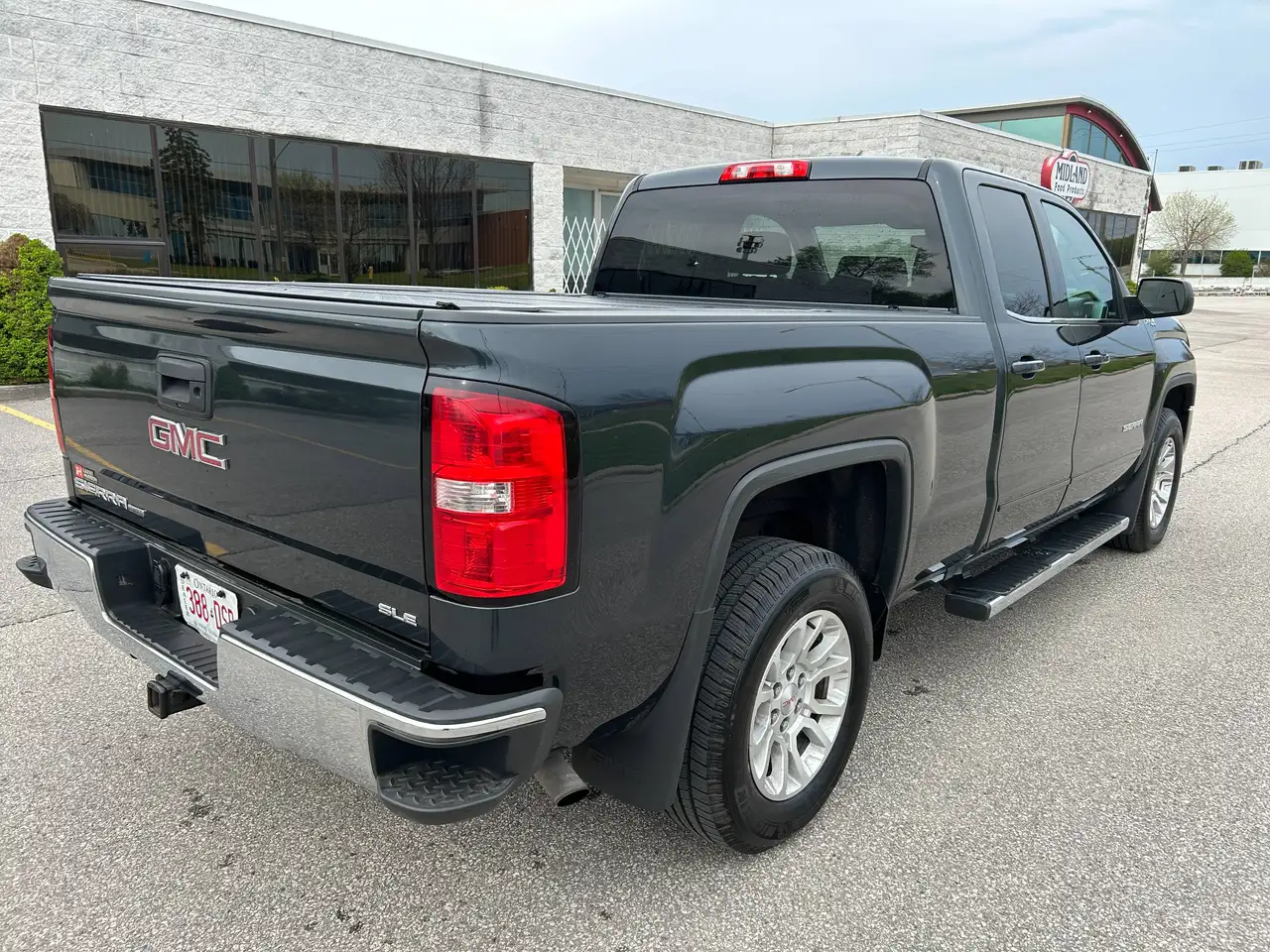 GMC Sierra 1500 photo GMC Sierra 1500