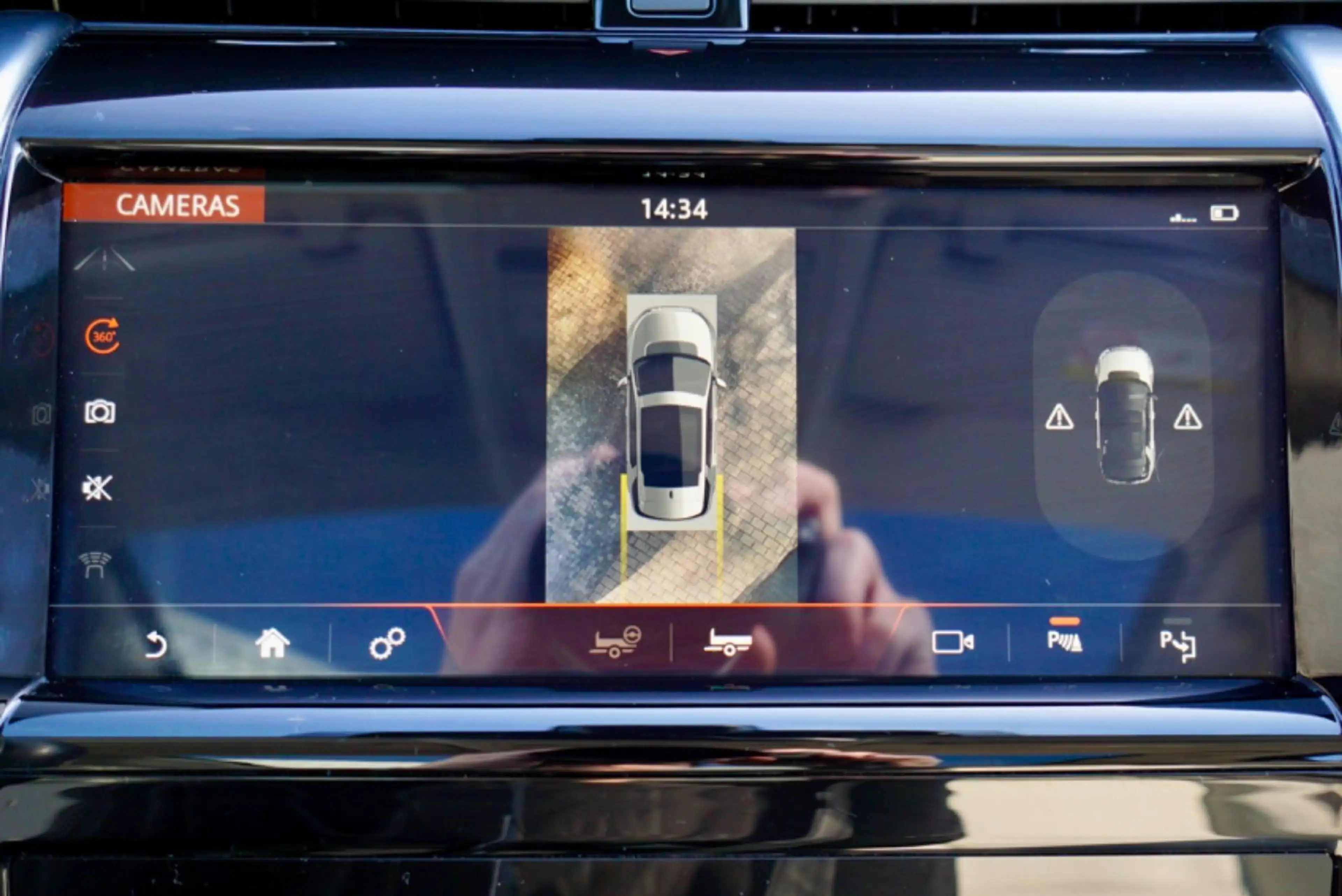 Land Rover Discovery Sport S AWD — photo 15