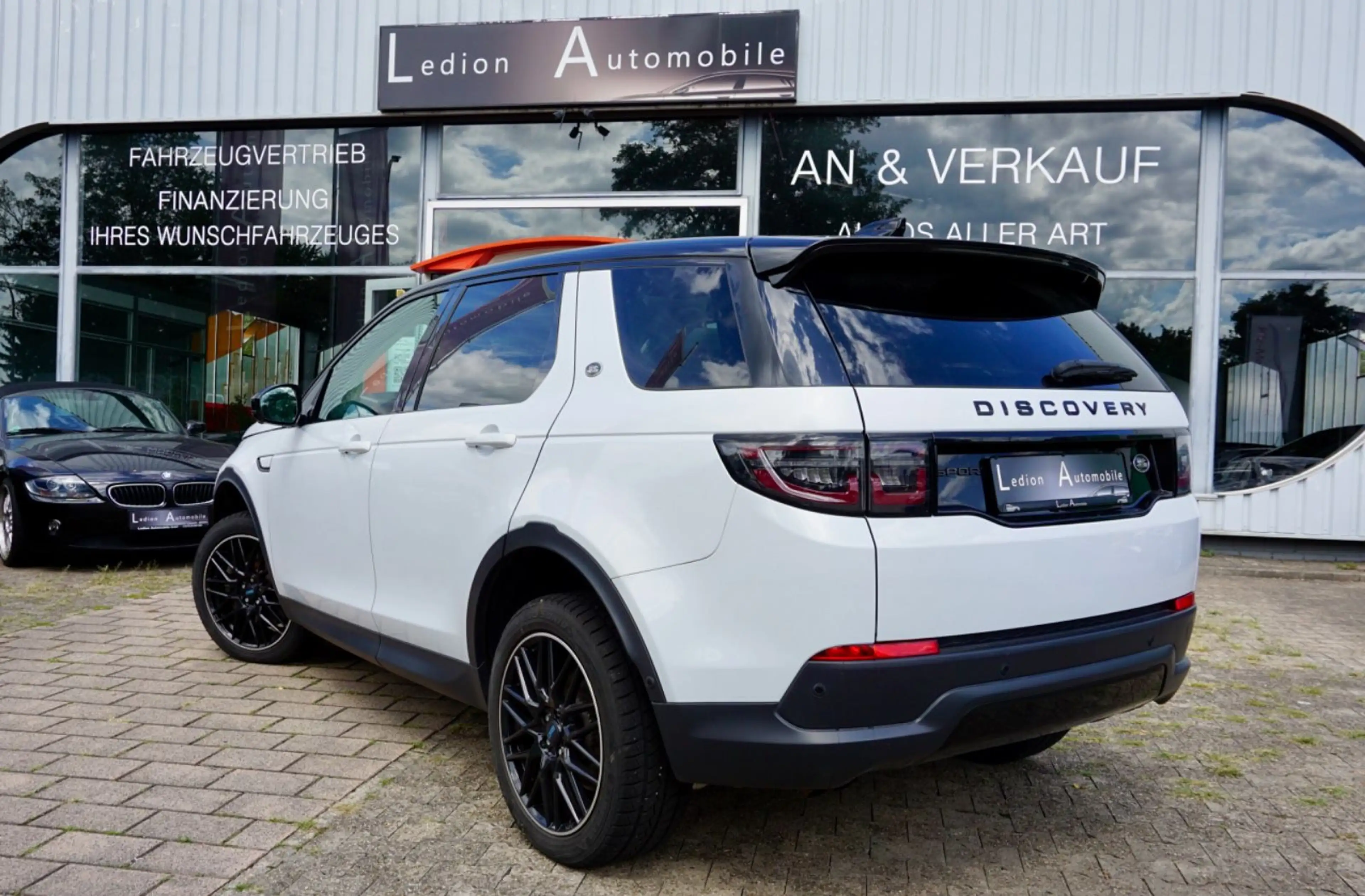 Land Rover Discovery Sport S AWD — photo 3