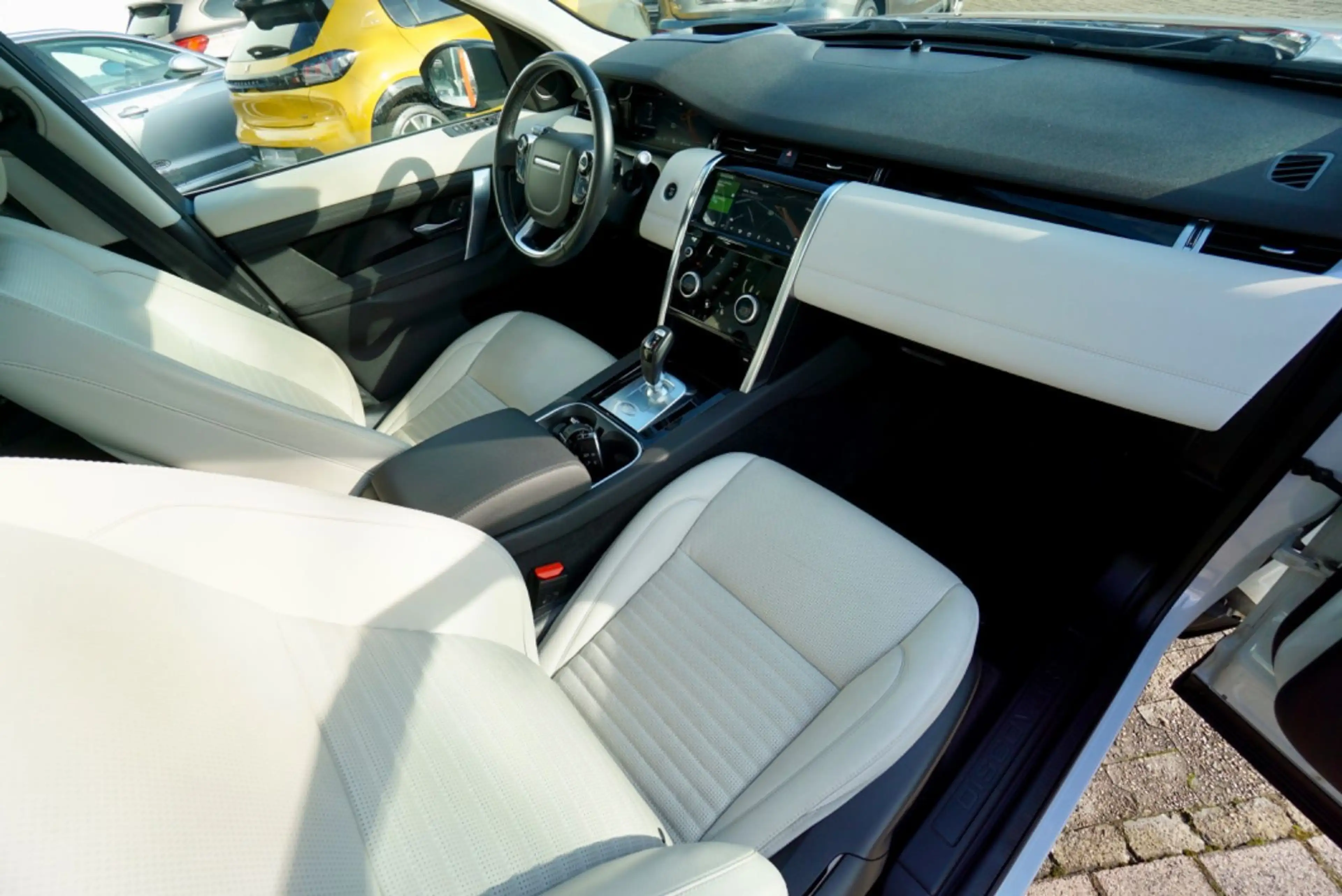 Land Rover Discovery Sport S AWD — photo 7