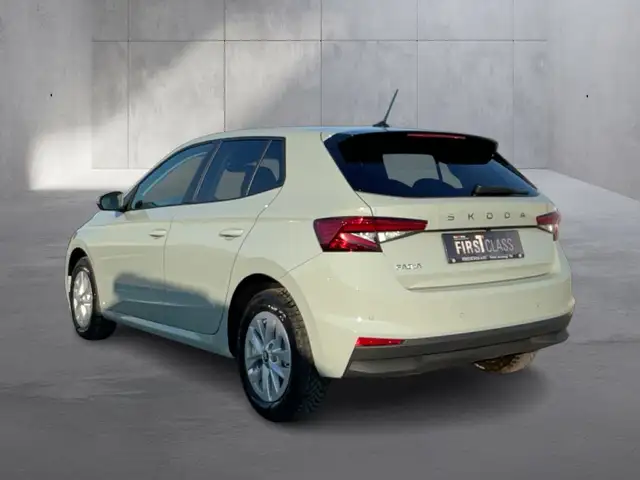 Skoda Fabia view 3