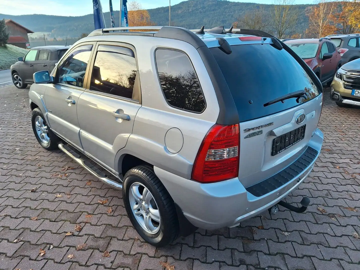 Kia Sportage 2.7 V6 EX, Gasanlage, AT Silber - 2