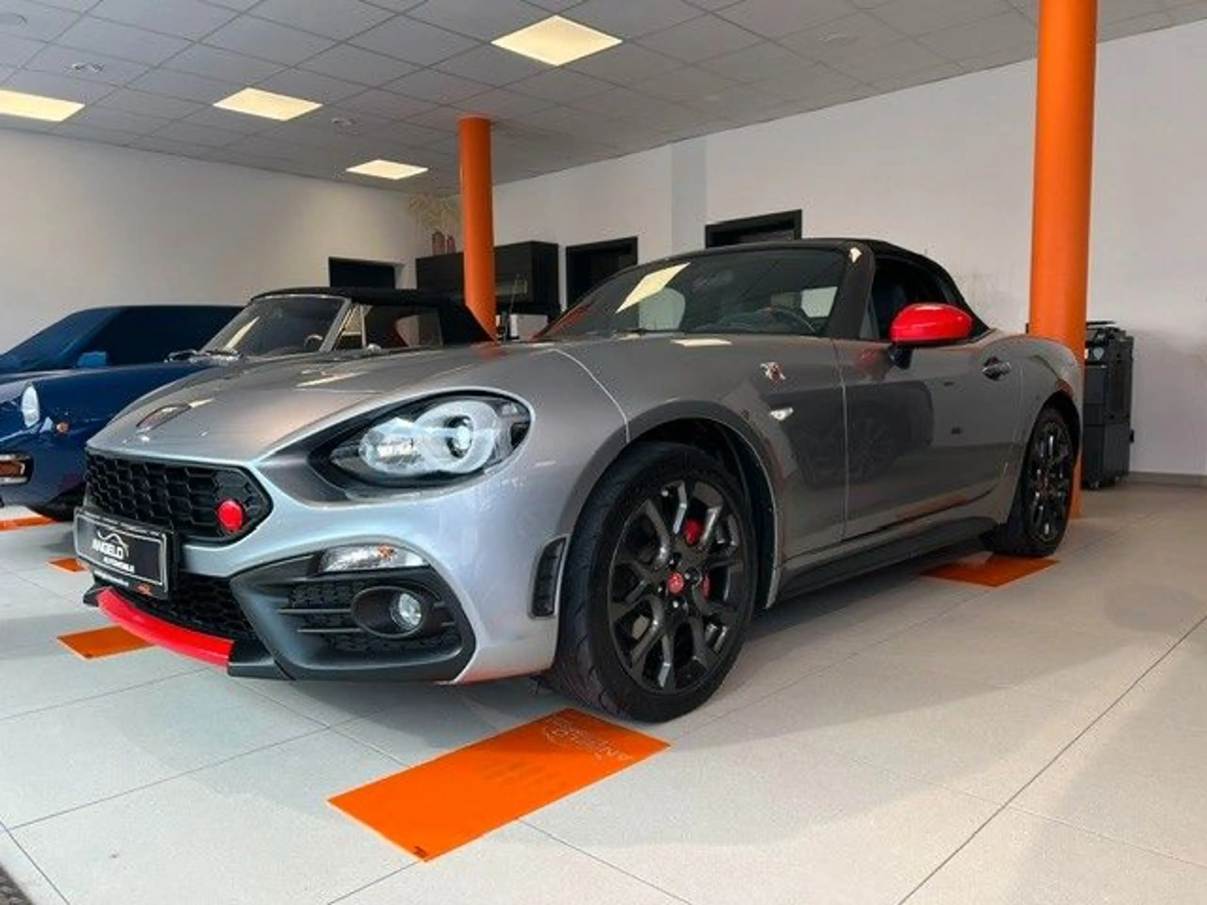 Abarth 124 Spider Turismo*Navi*Bose*Leder*SHZ*