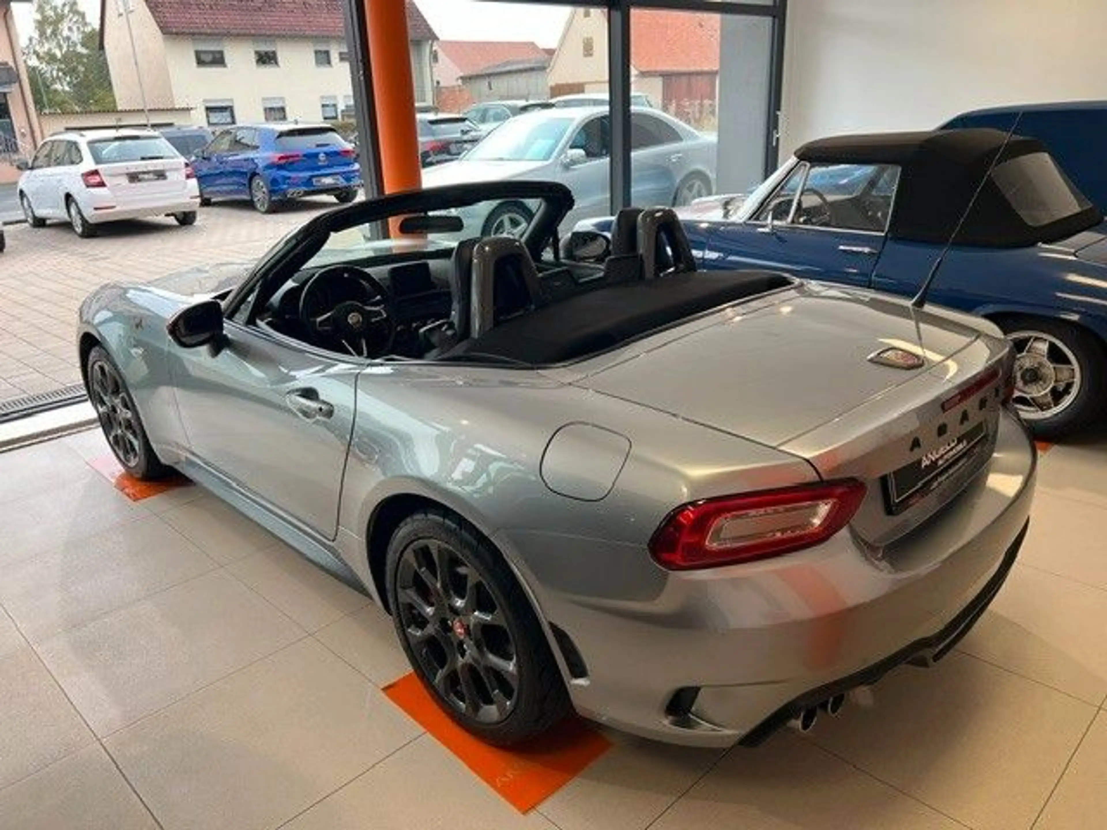 Abarth 124 Spider Turismo*Navi*Bose*Leder*SHZ* — photo 14