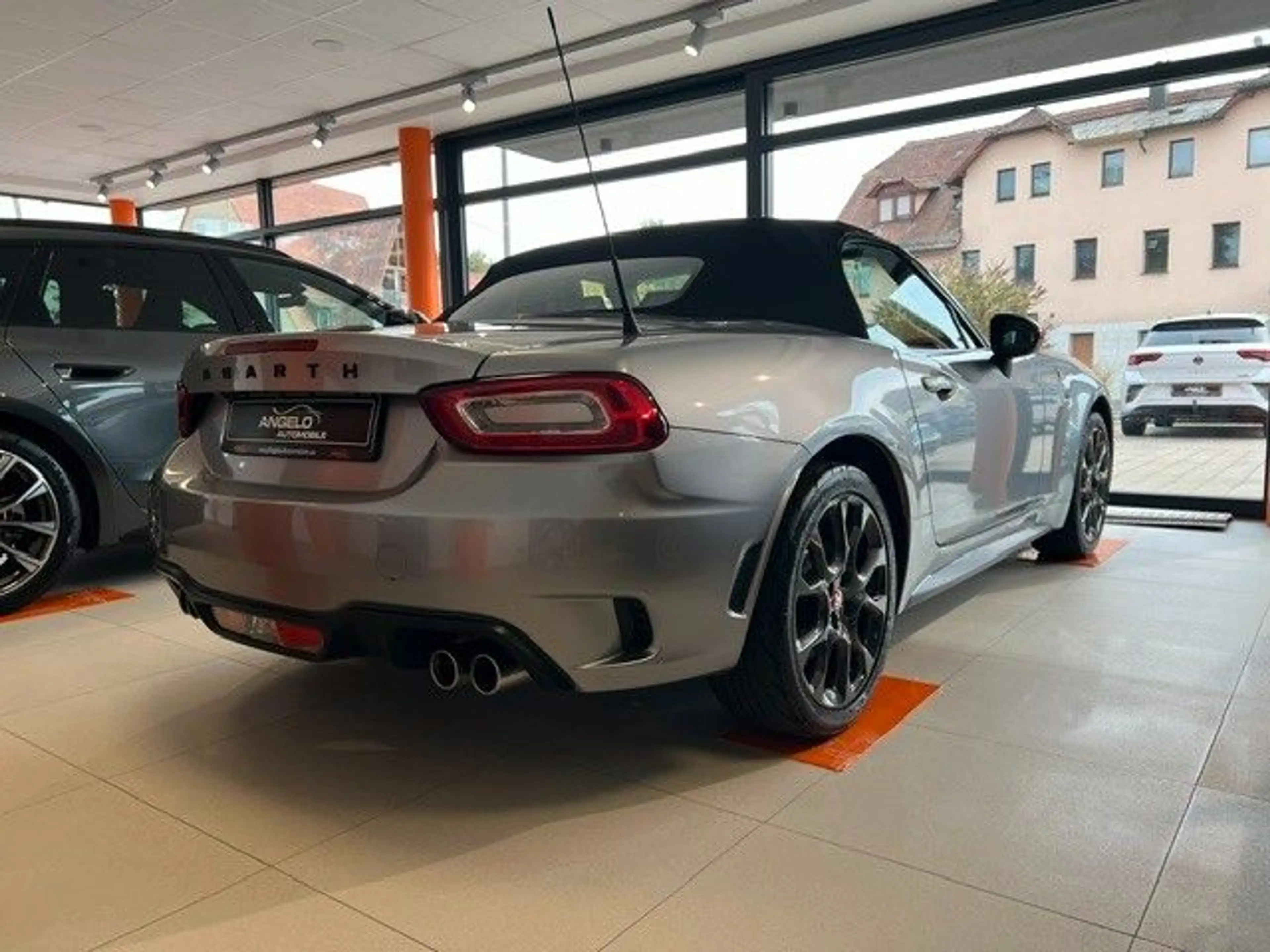 Abarth 124 Spider Turismo*Navi*Bose*Leder*SHZ* — photo 6