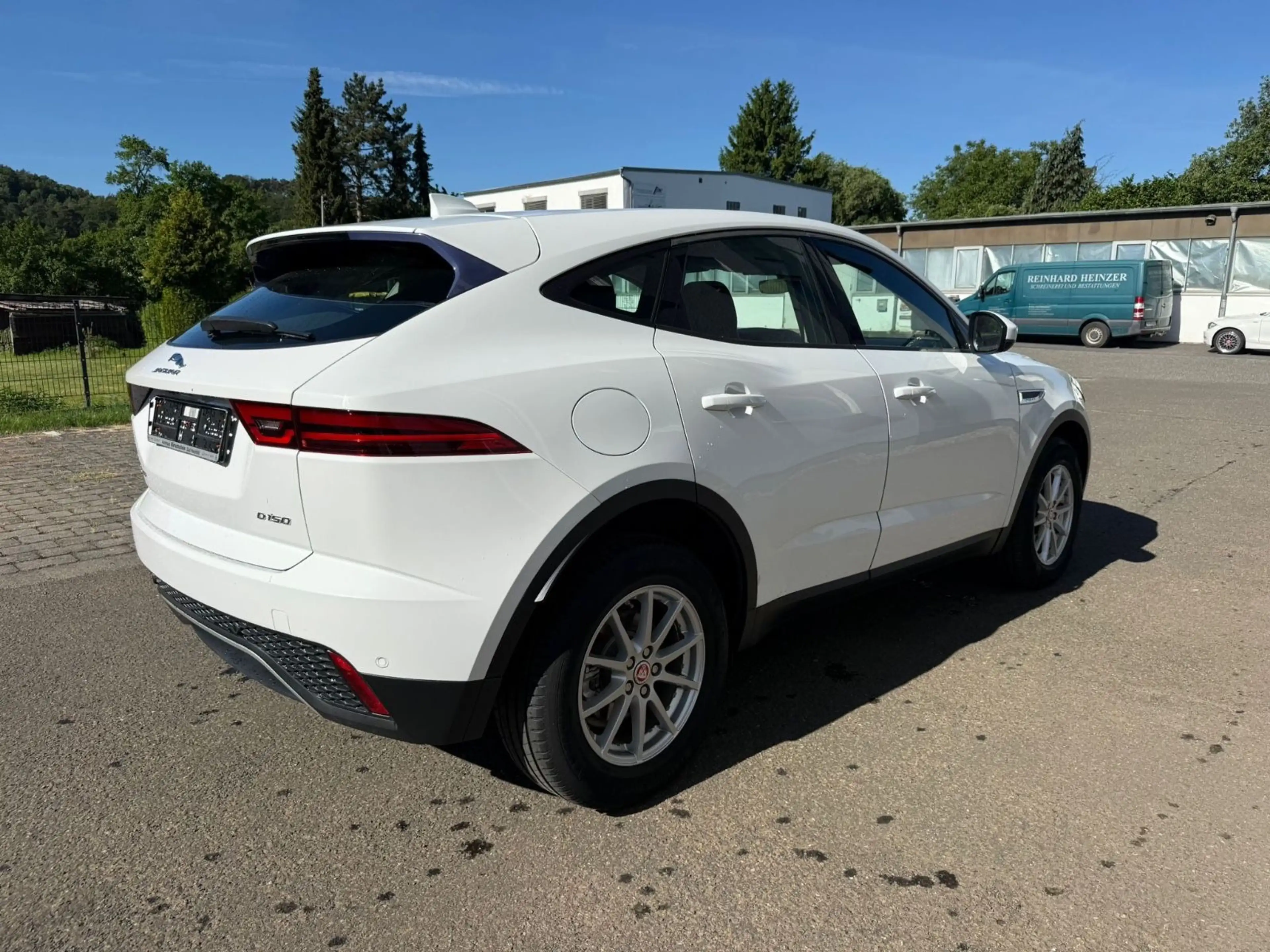 Jaguar E-Pace E-PACE Basis — photo 4