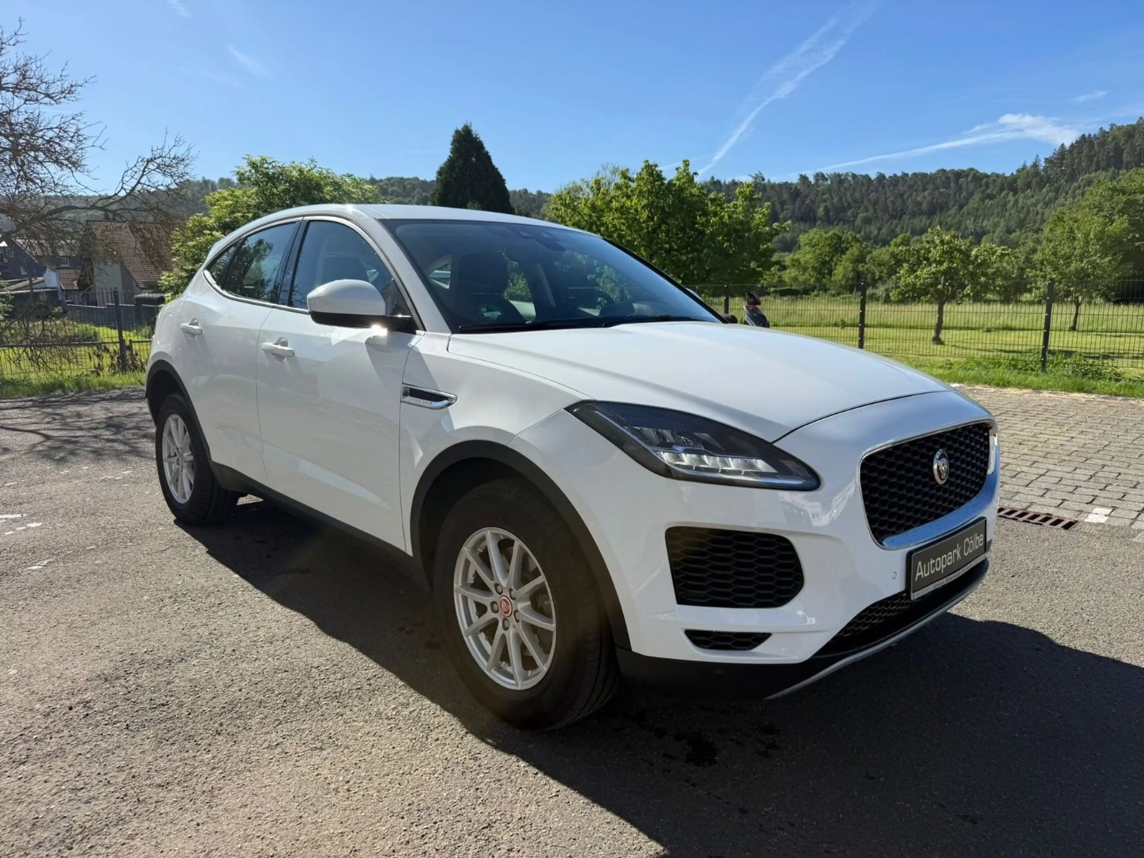 Jaguar E-Pace E-PACE Basis — photo 3