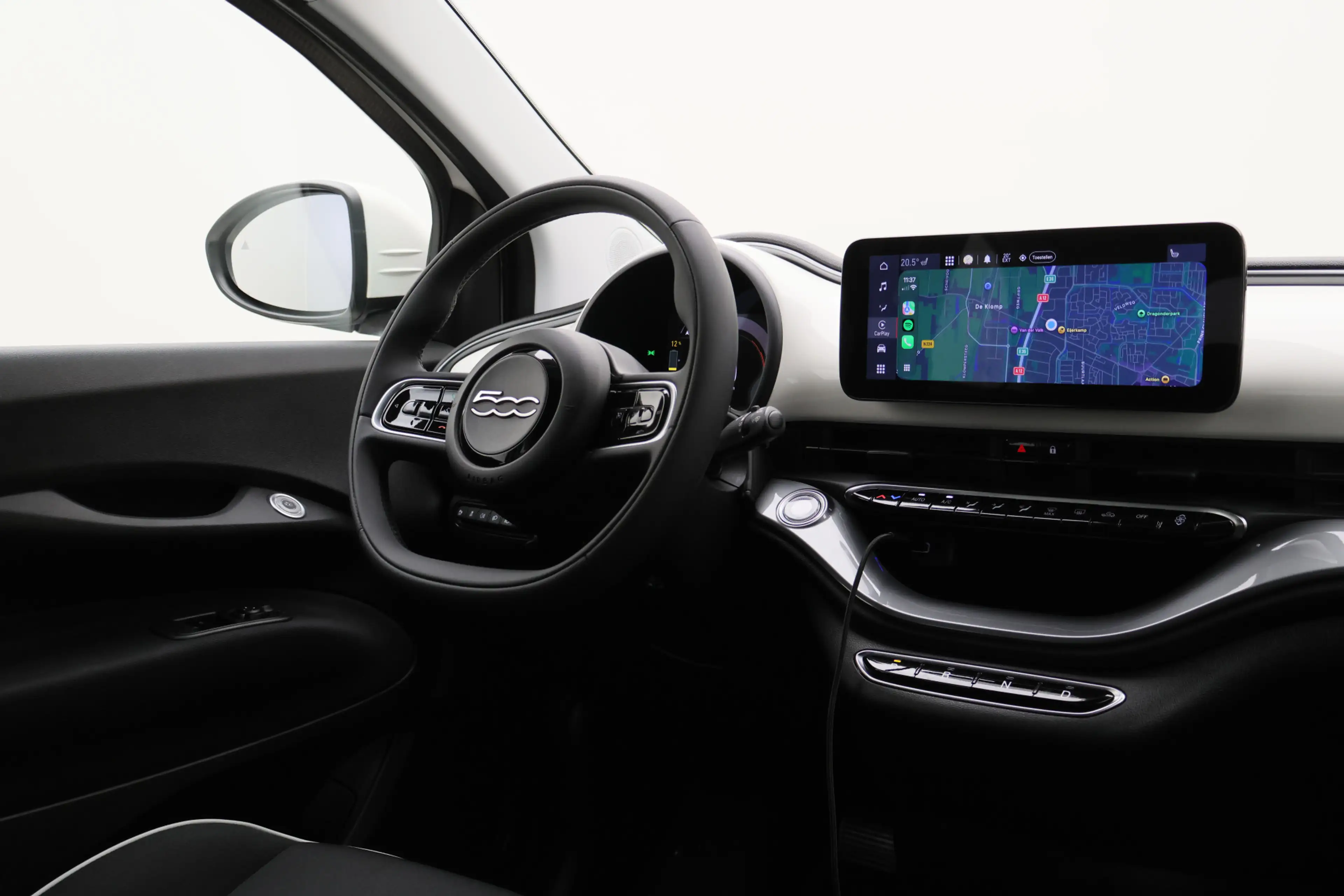 Fiat 500C Icon 42 kWh SOH 95%, Camera, Apple Carplay, Keyles — photo 26