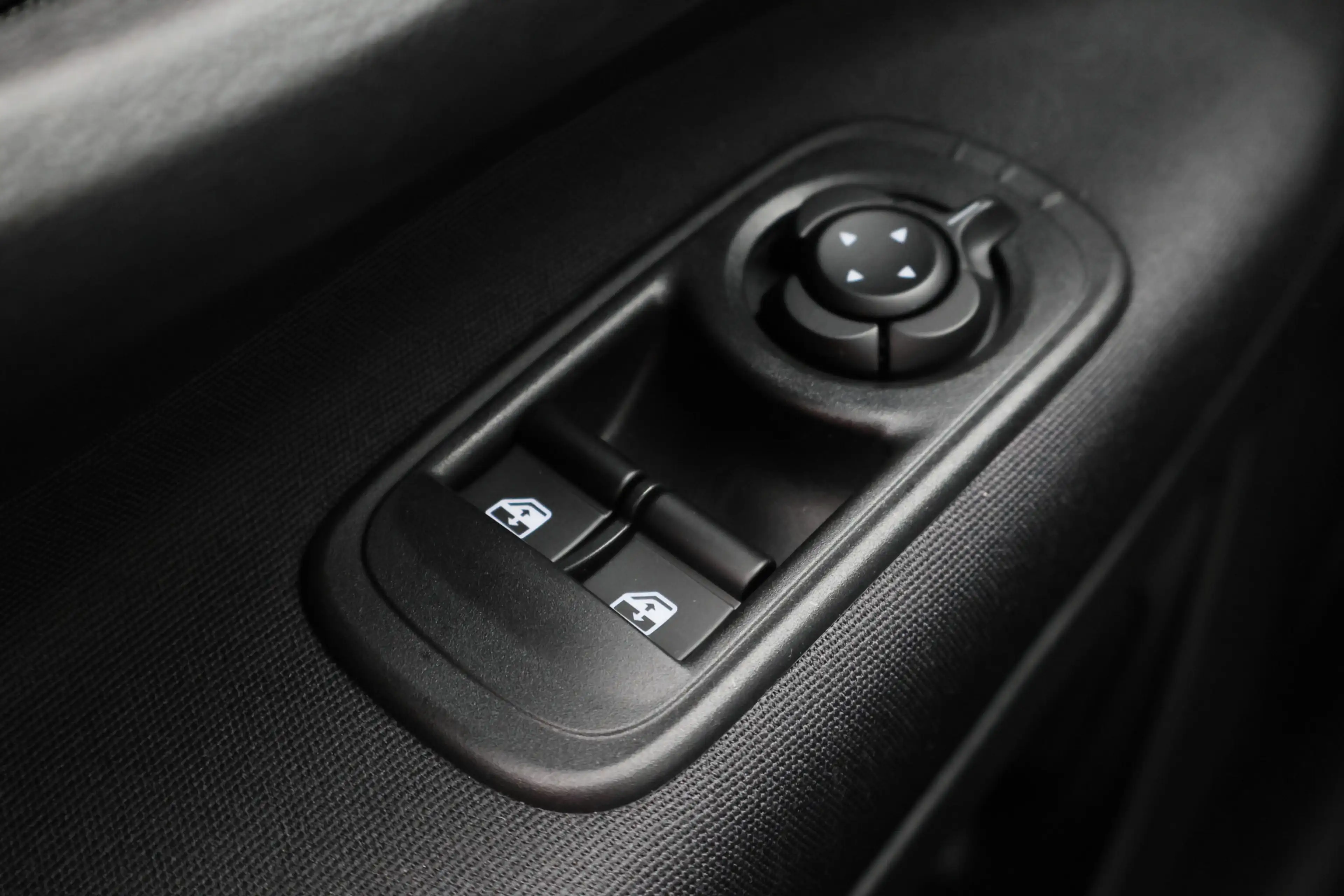 Fiat 500C Icon 42 kWh SOH 95%, Camera, Apple Carplay, Keyles — photo 27