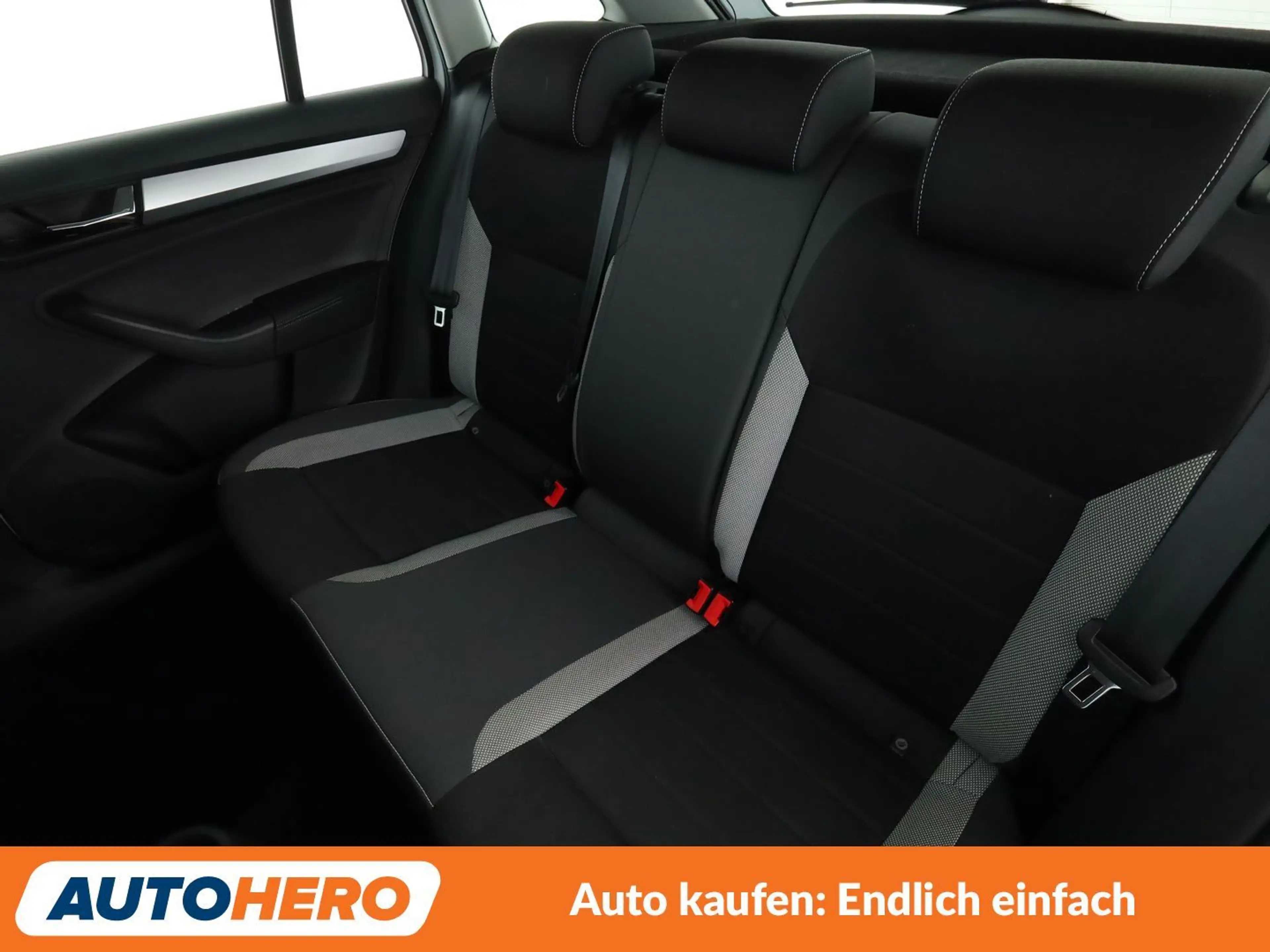 Skoda Rapid/Spaceback 1.0 TSI Ambition*TEMPO*PDC*KLIMA*GARANTIE* — photo 14