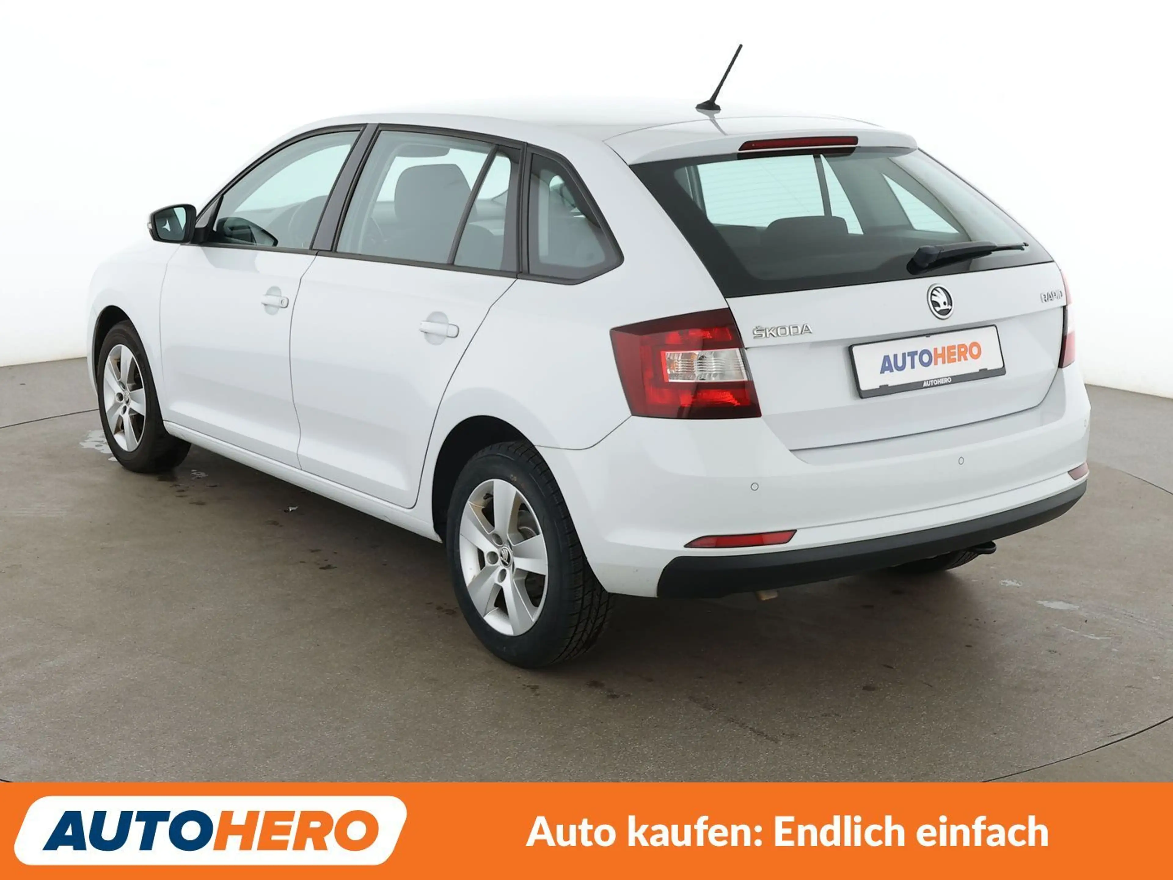 Skoda Rapid/Spaceback 1.0 TSI Ambition*TEMPO*PDC*KLIMA*GARANTIE* — photo 4